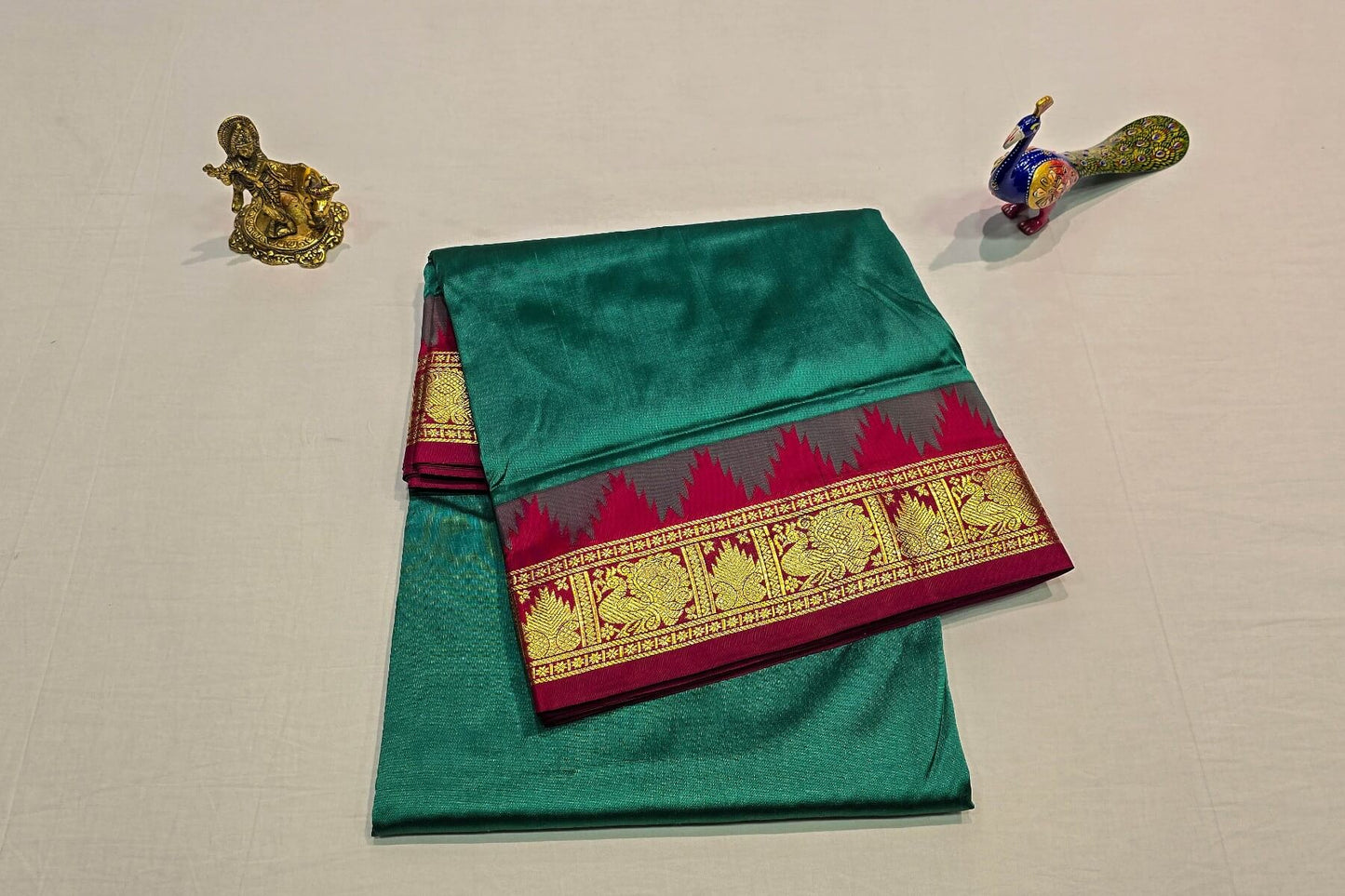 Ten yards silk saree by Shreenivas silks and sarees PSSR015456