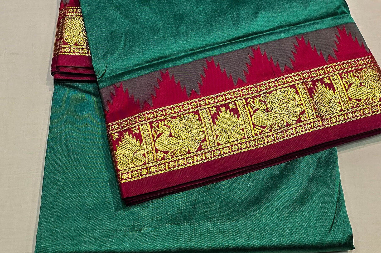Ten yards silk saree by Shreenivas silks and sarees PSSR015456