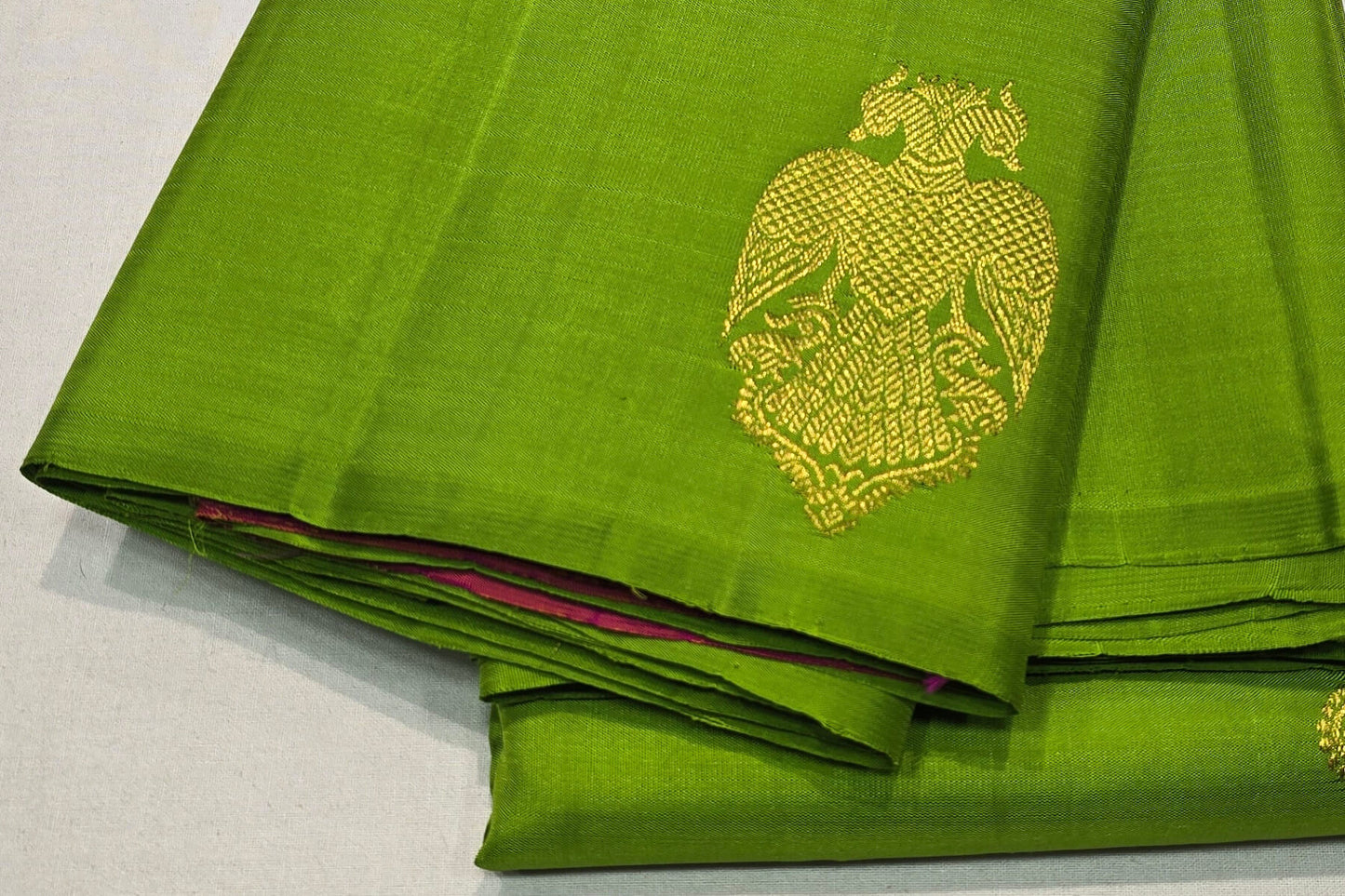 Parrot Green Borderless Kanjivaram Silk Saree by Shreenivas Silks PSSR015821 - Parisera