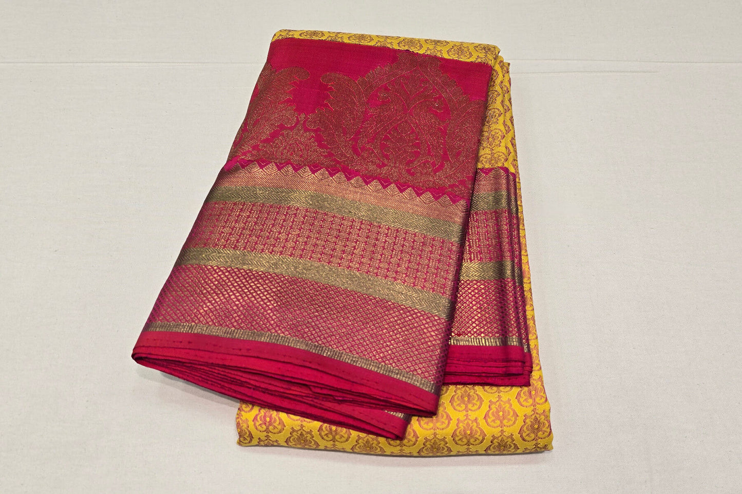 Kanjivaram Silk Saree by Shreenivas Silks PSSR016093
