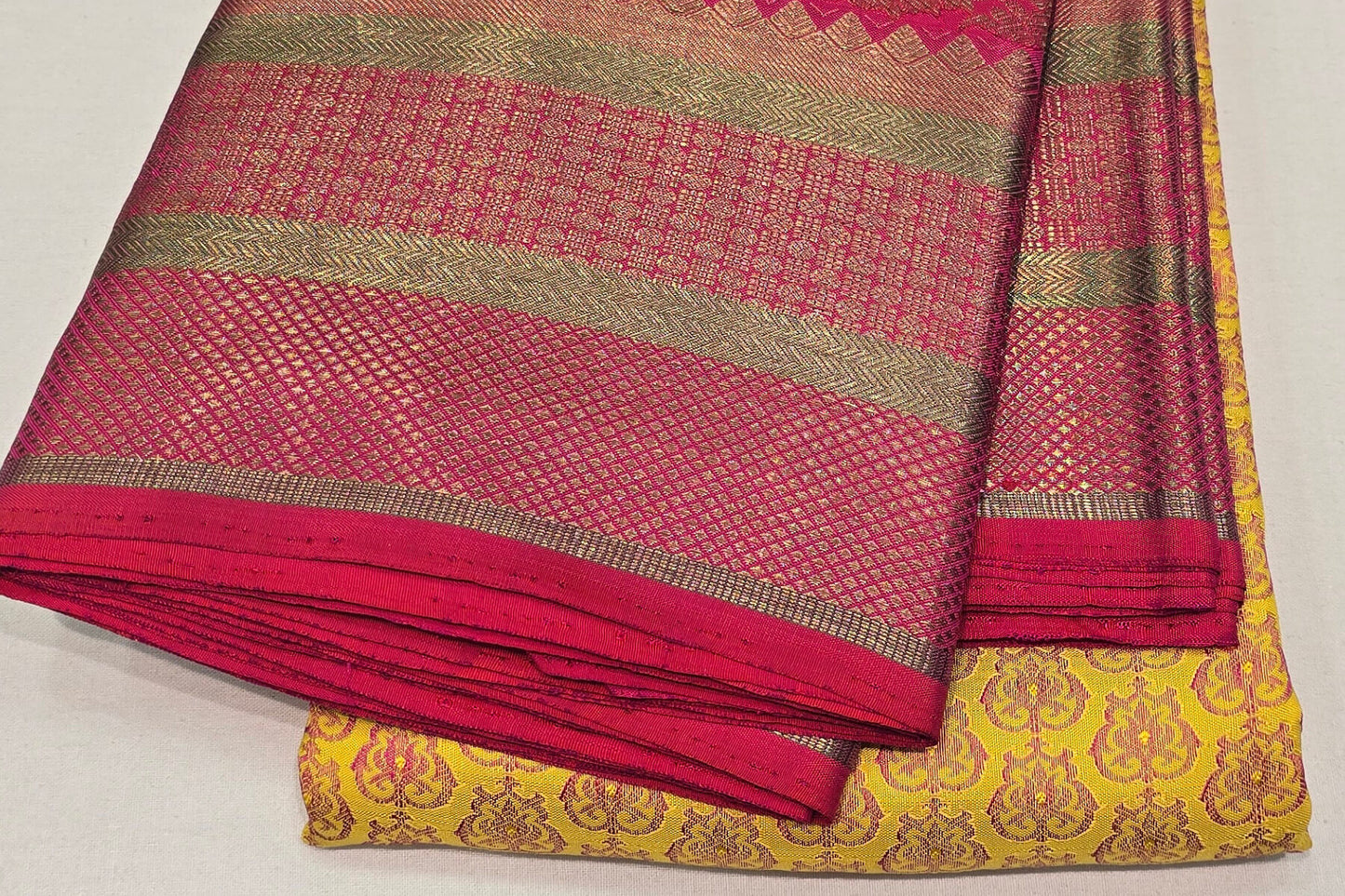 Kanjivaram Silk Saree by Shreenivas Silks PSSR016093