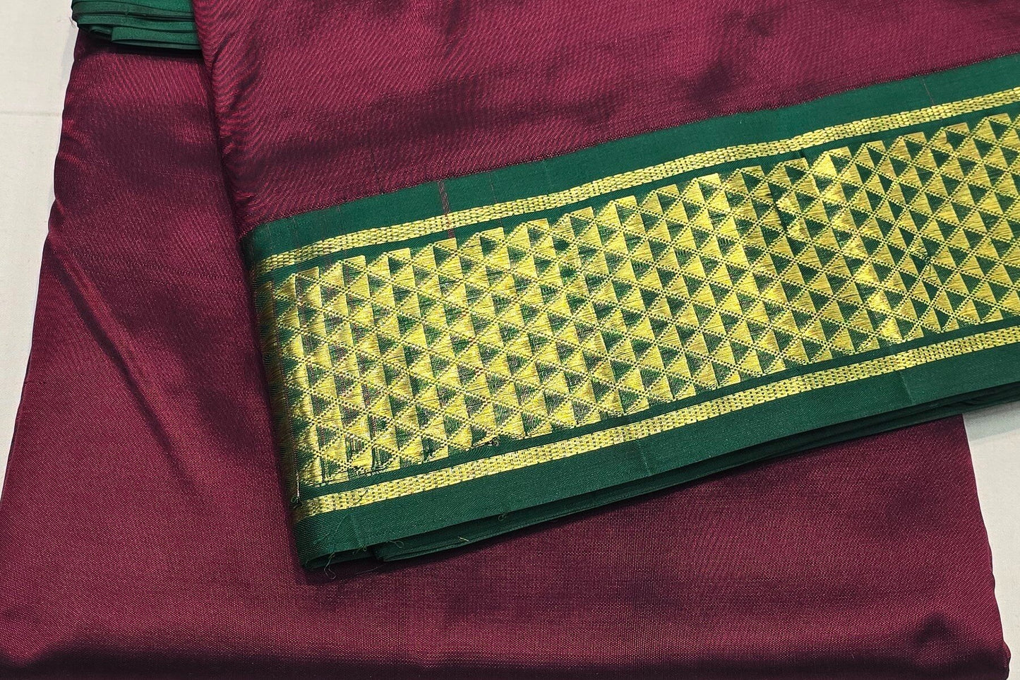 Ten yards silk saree by Shreenivas silks PSSR016134