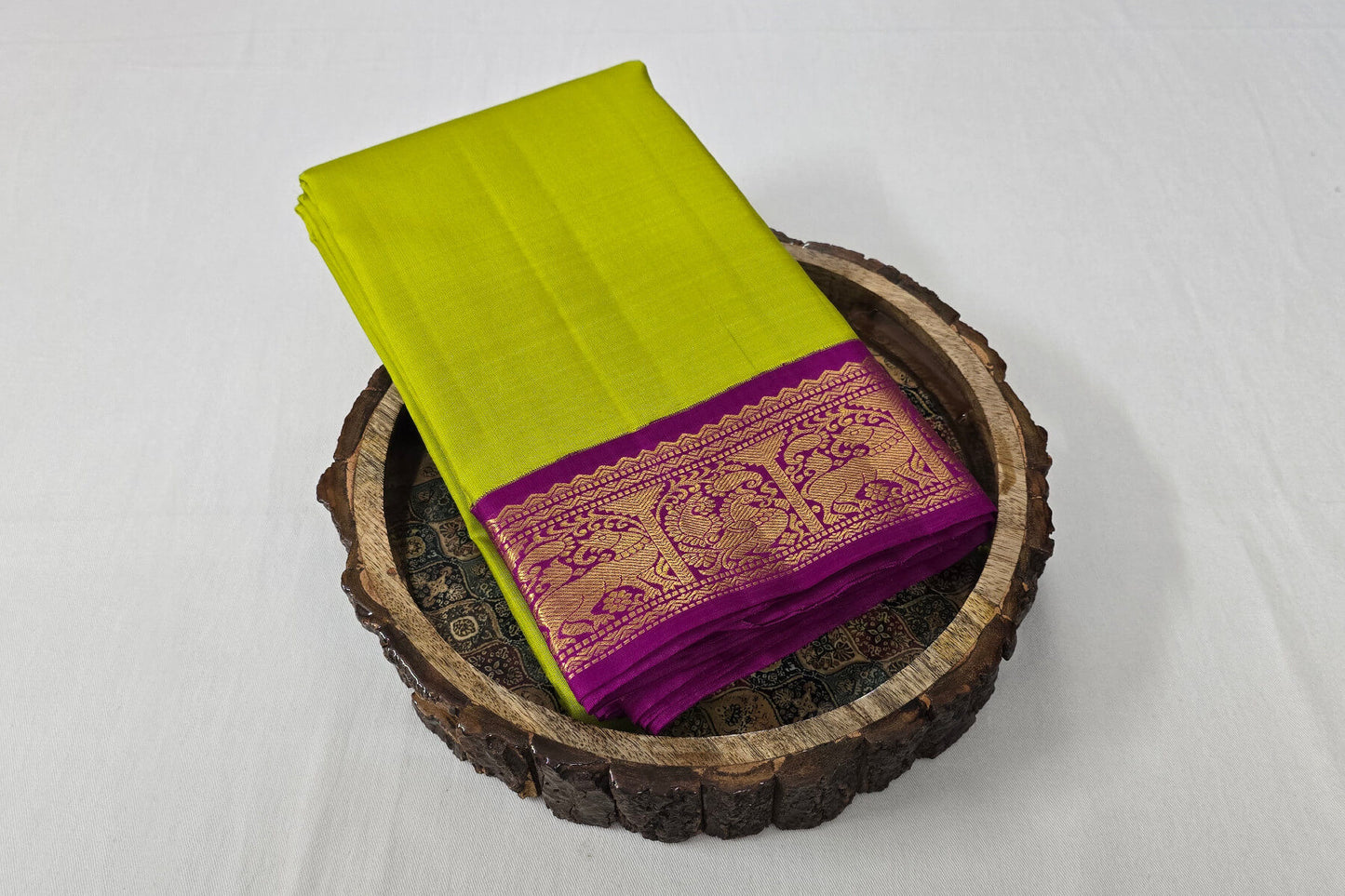 Plain parrot green kanchiouram silk saree