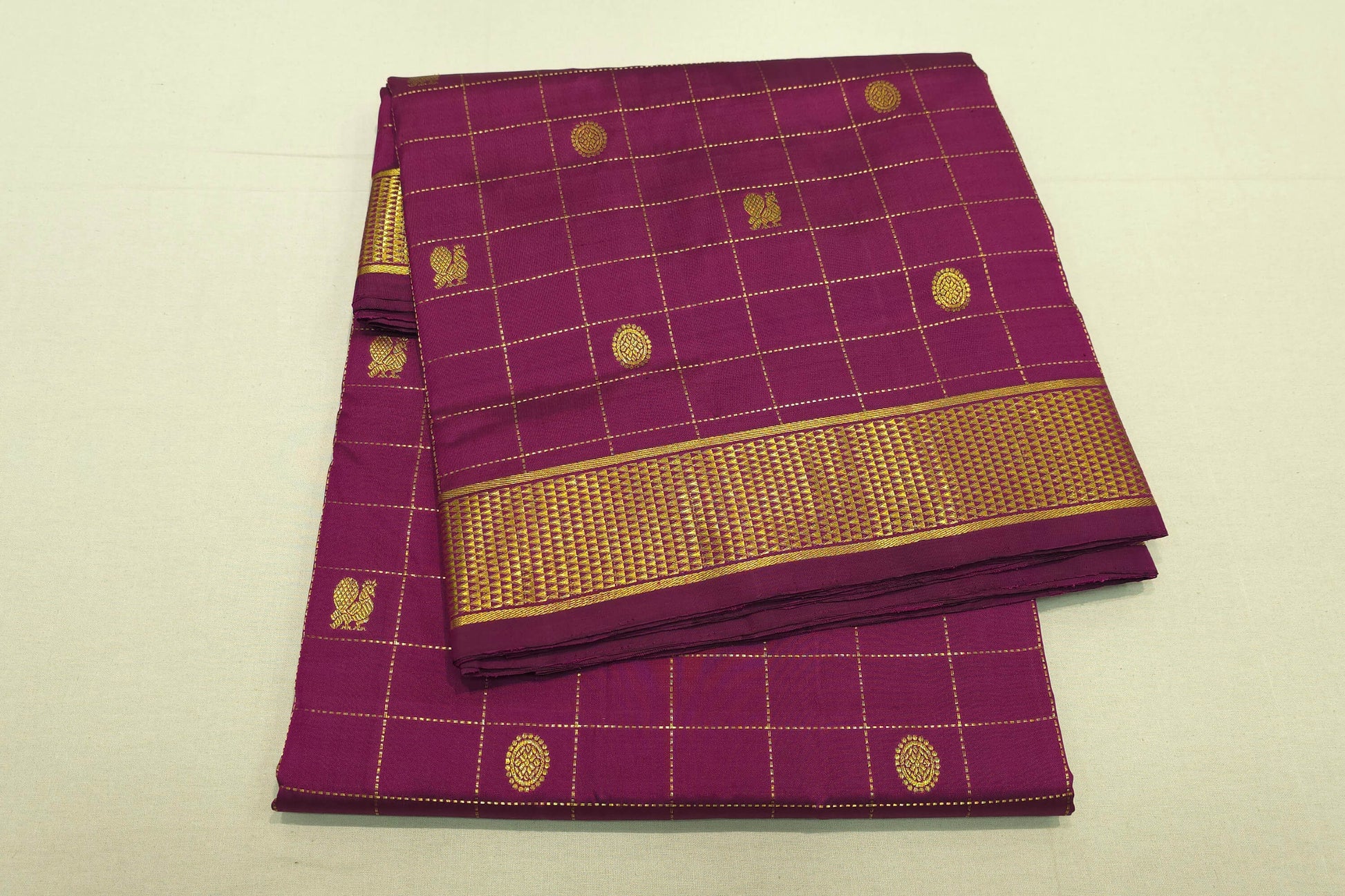 Dark magenta ten yards madisar silk saree