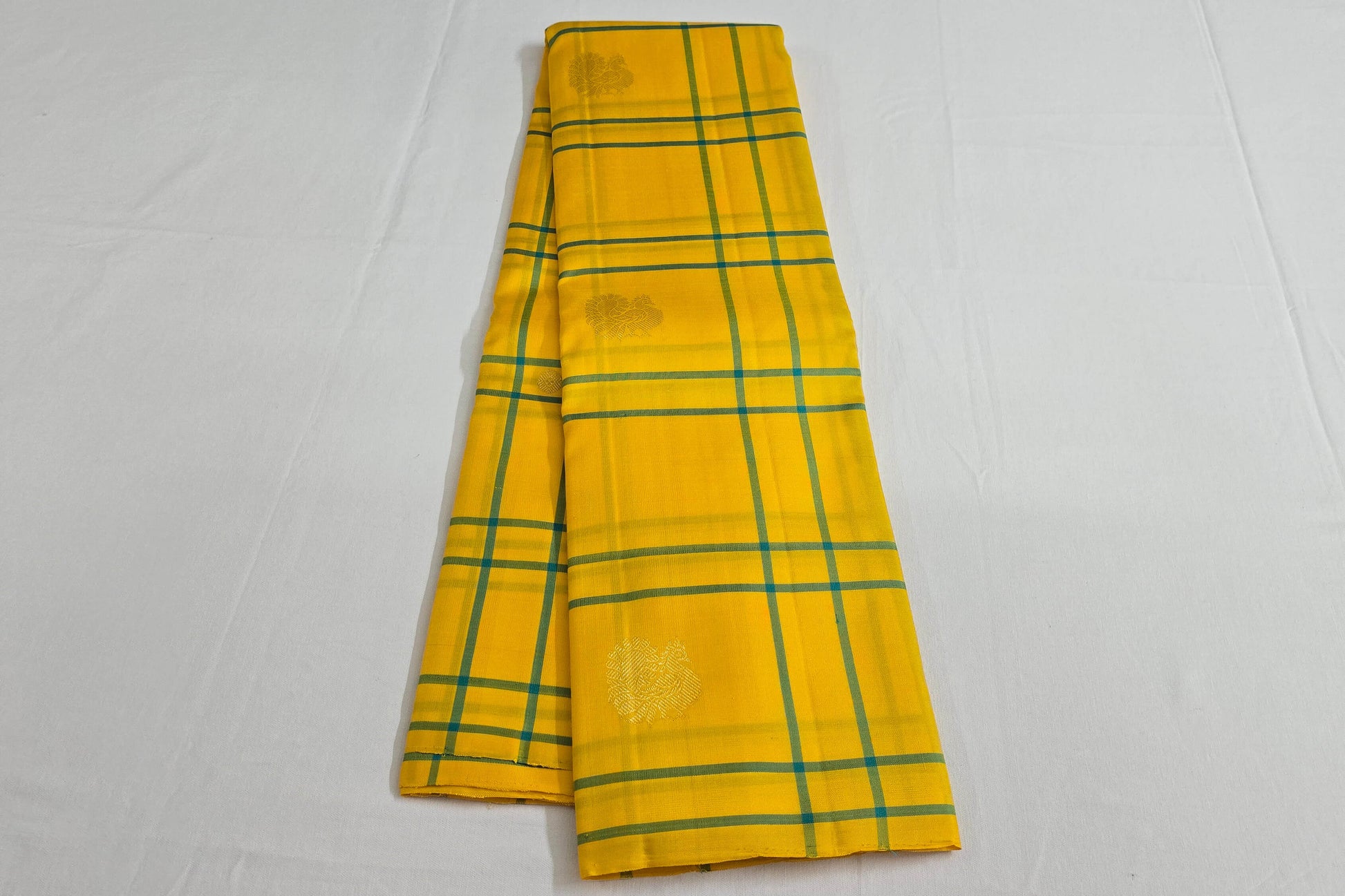 Checked kanchipuram silk saree
