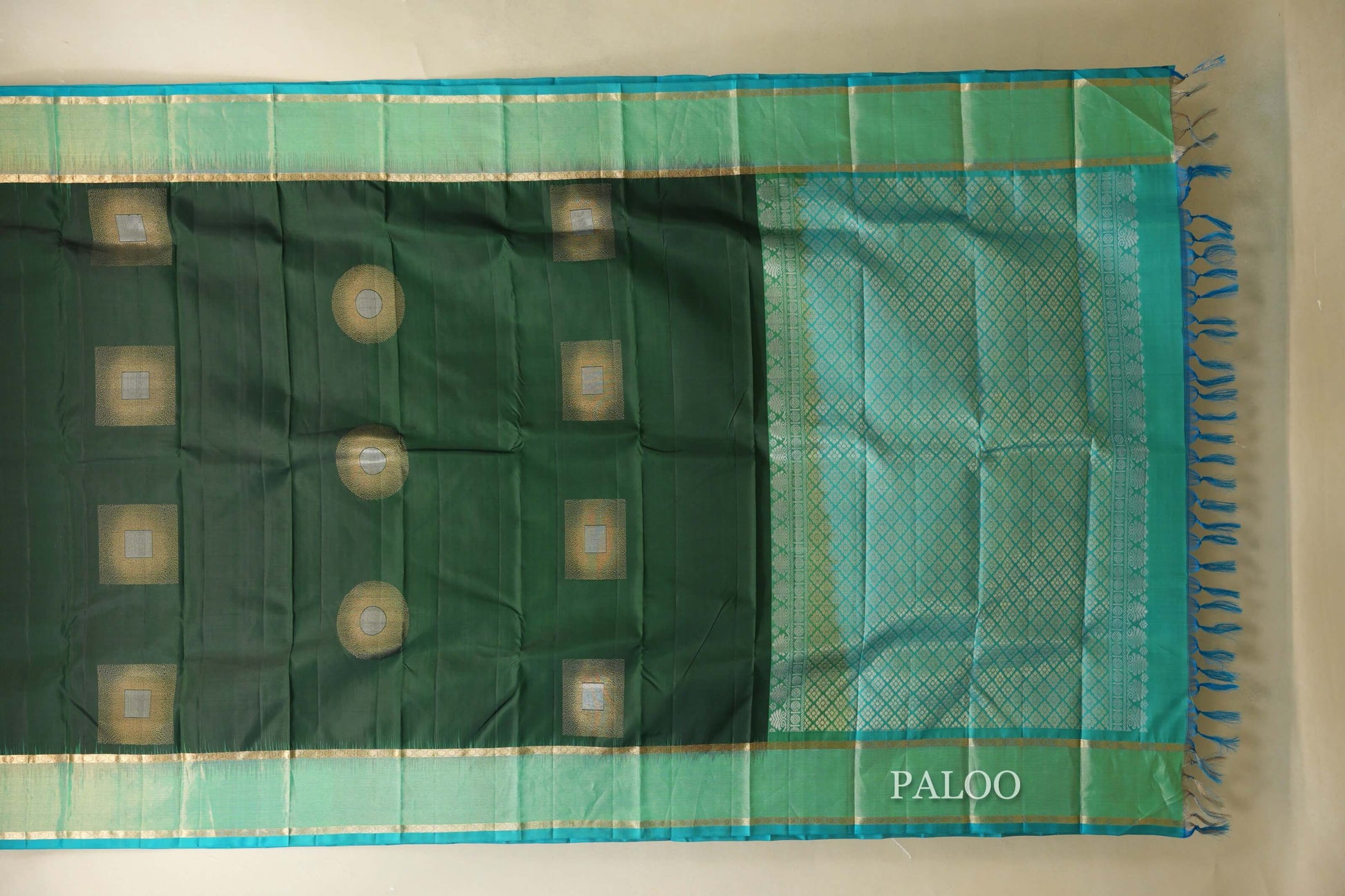 Deep Bottle Green Light Weight Kanjivaram Silk Saree paloo