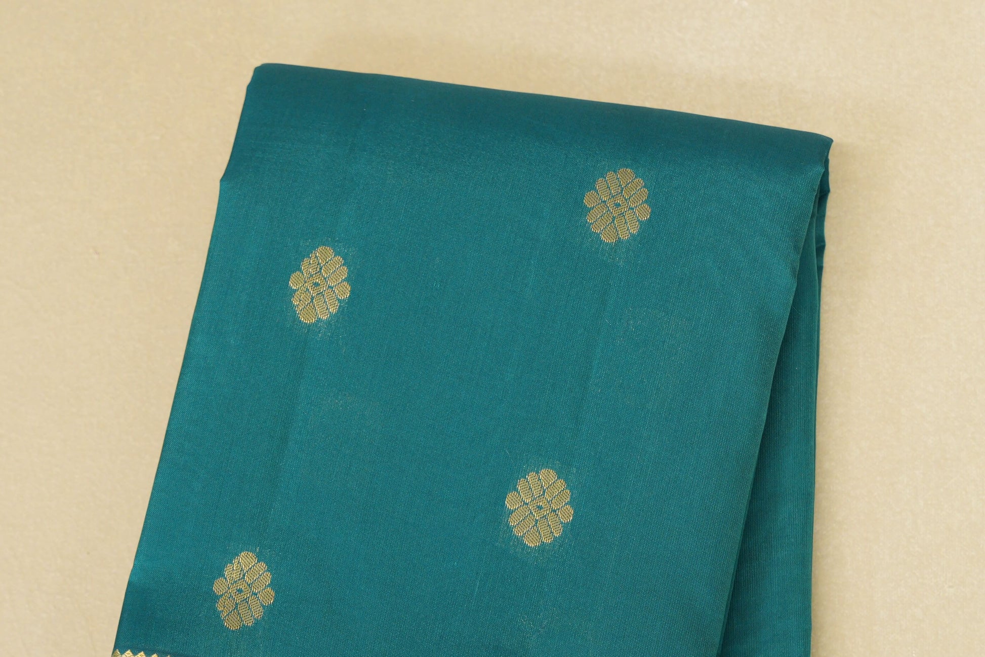 Teal Green Light Weight Kanjivaram Silk Saree body zoom