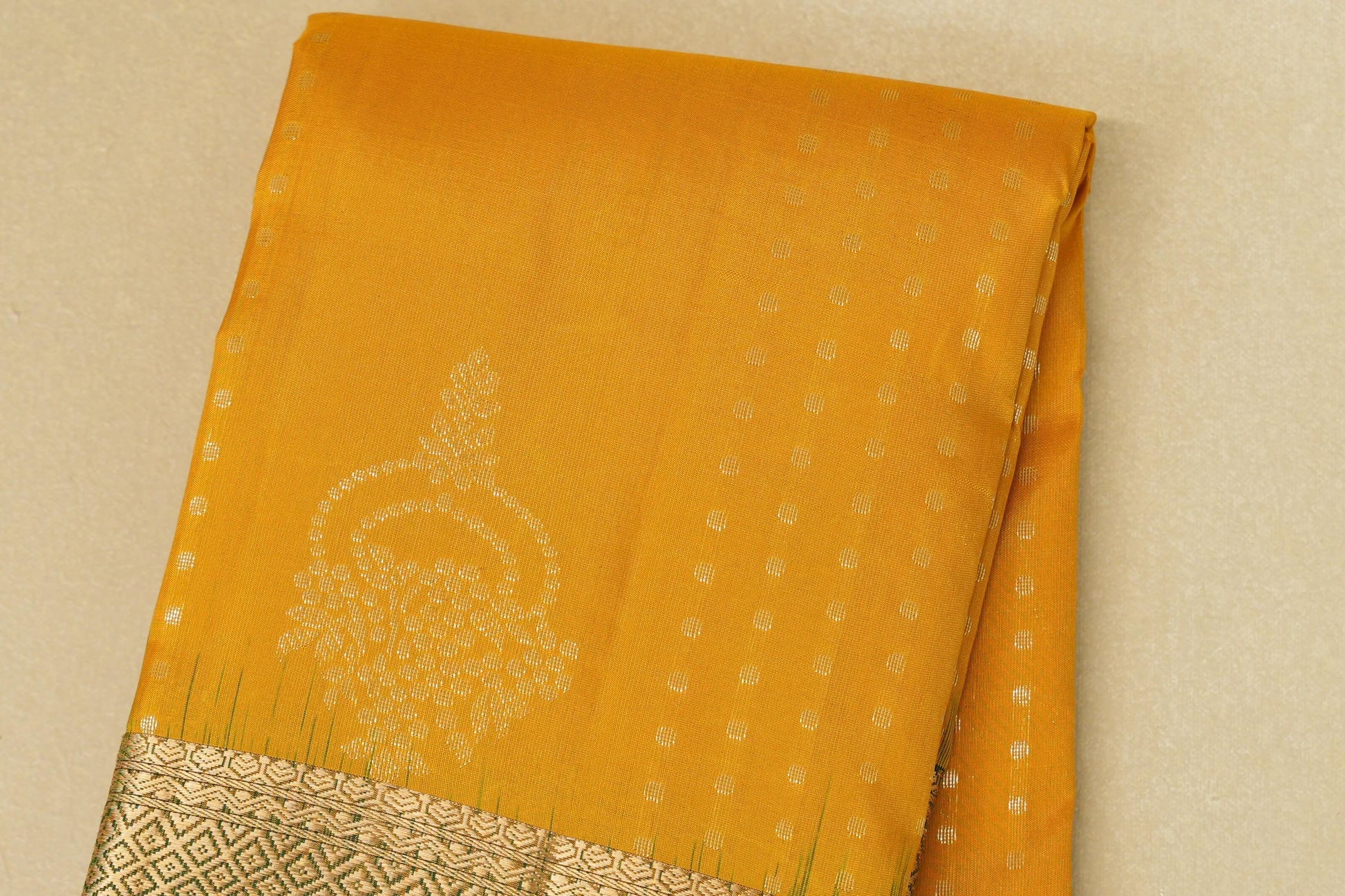Mango Yellow  Light Weight Kanjivaram Silk Saree  body zoom
