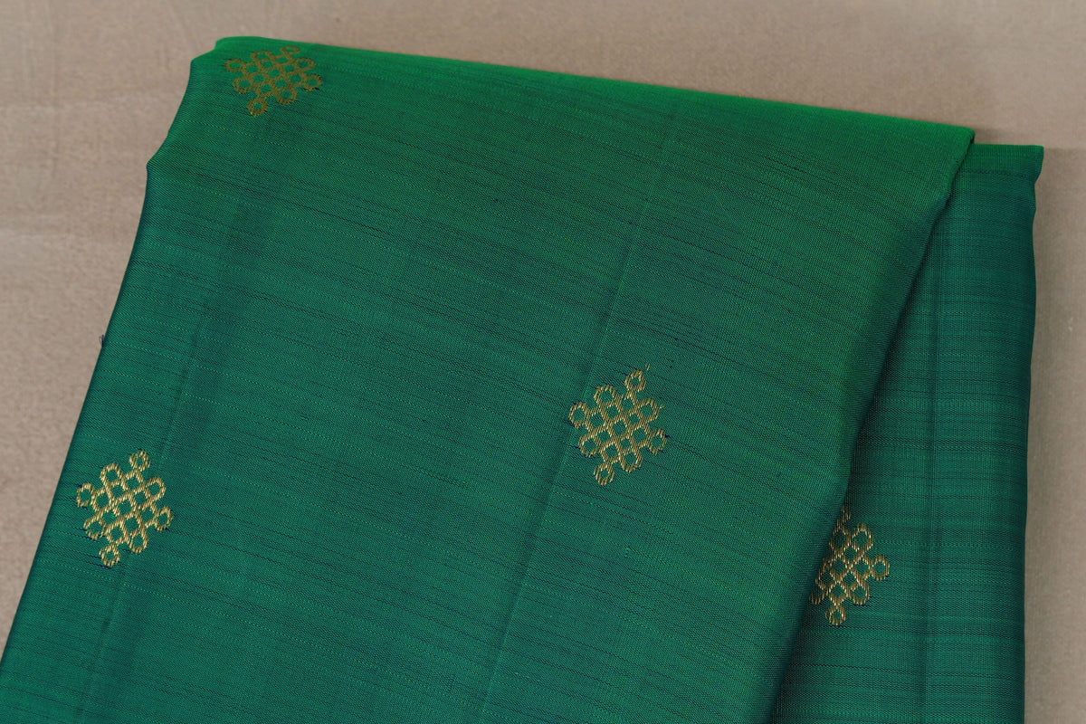 Dual Tone of Green & Blue Vintage Kanjivaram Silk Saree by Shreenivas Silks body