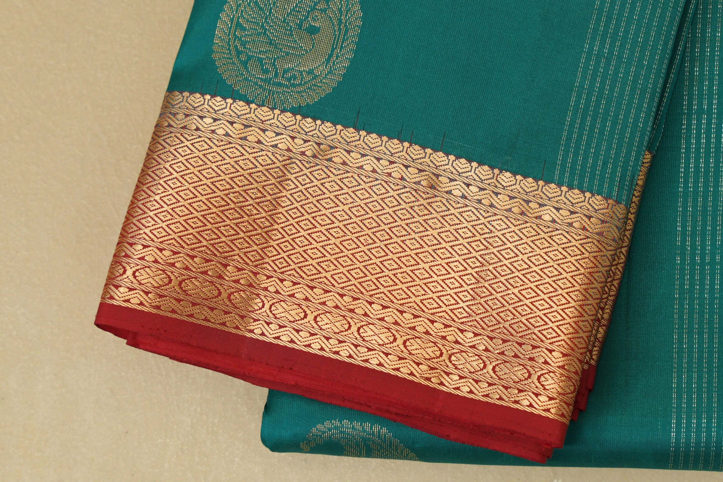Teal Green Light Weight Kanjivaram Silk Saree border zoom