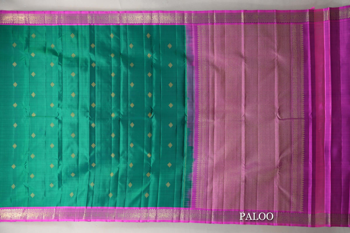 Dual Tone of Green & Blue Vintage Kanjivaram Silk Saree by Shreenivas Silks paloo