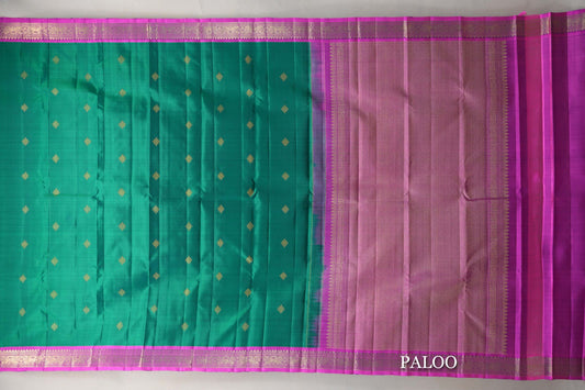 Dual Tone of Green & Blue Vintage Kanjivaram Silk Saree by Shreenivas Silks paloo
