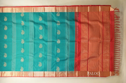 Teal Green Light Weight Kanjivaram Silk Saree paloo