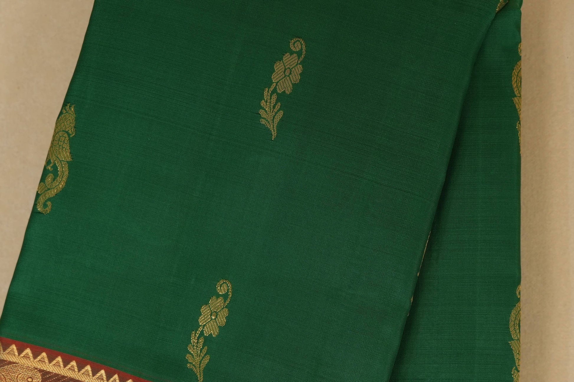 Green Kanchipuram Silk Saree body