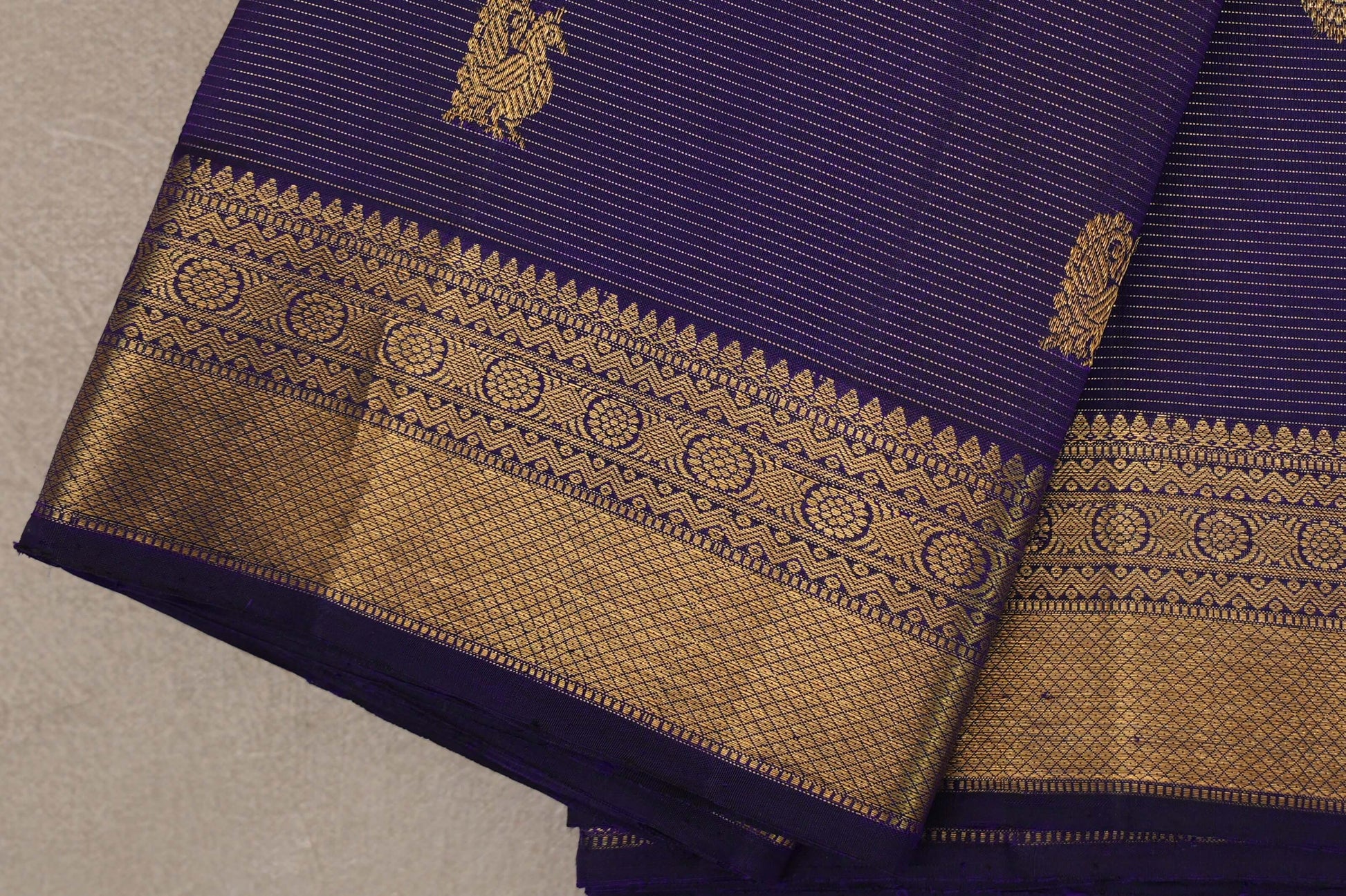 Violet Purple Vintage Kanjivaram Silk Saree by Shreenivas Silks border