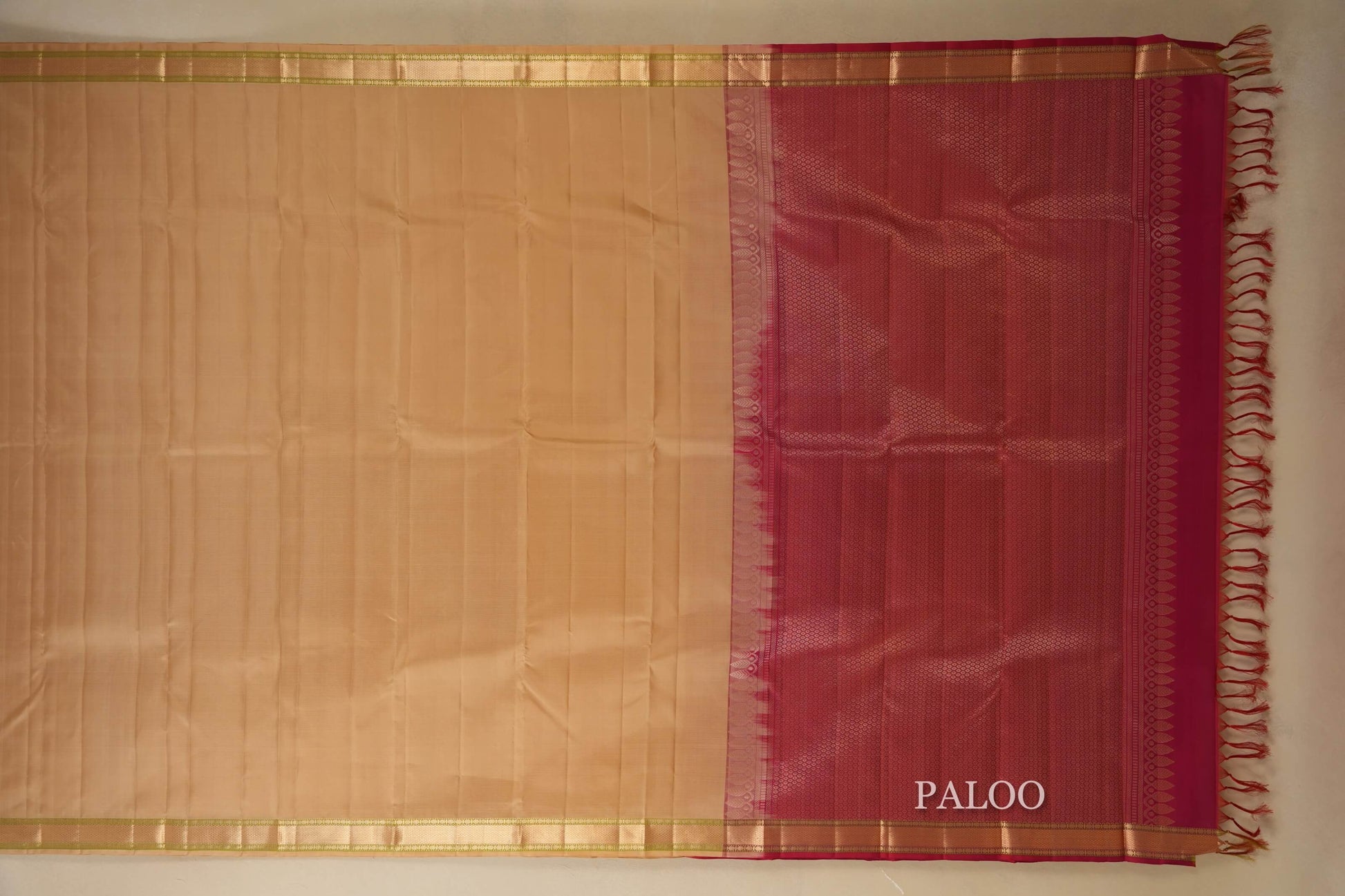 Beige Light Weight Kanjivaram Silk Saree paloo