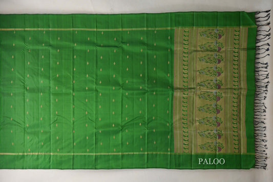 Leaf Green Light Weight Kanchipuram Silk Saree paloo