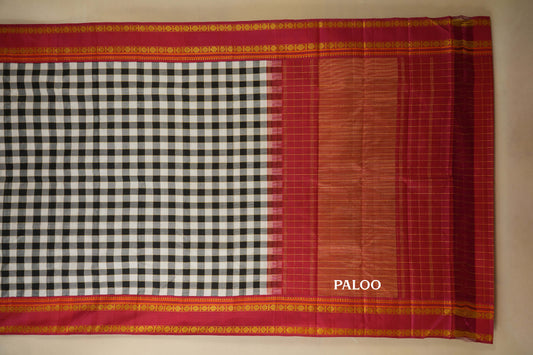 vintage kanjivaram silk saree paloo