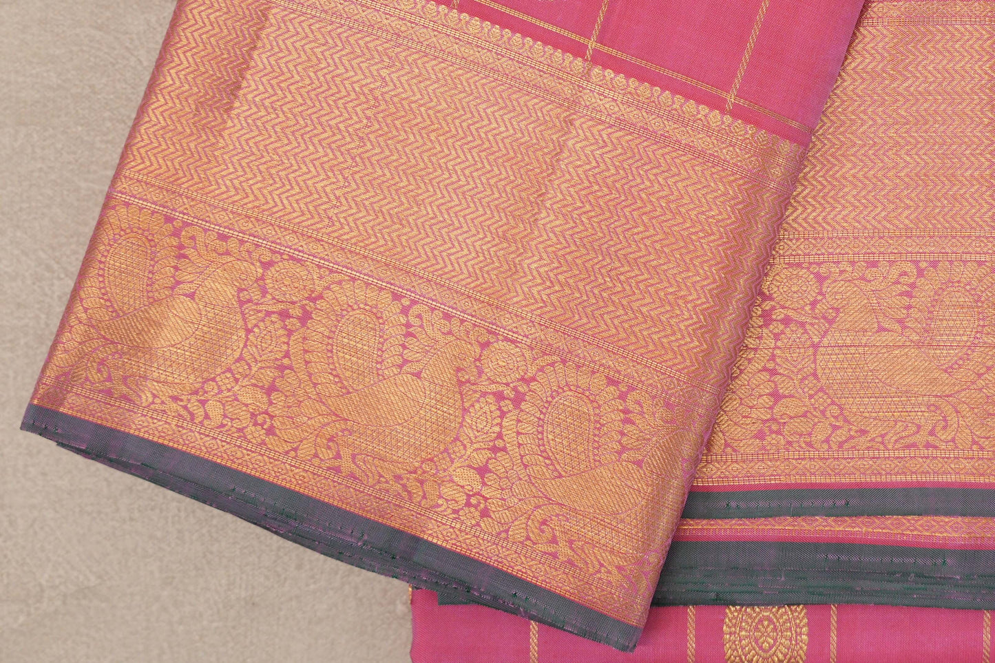 Onion Pink Vintage Kanjivaram Silk Saree border zoom
