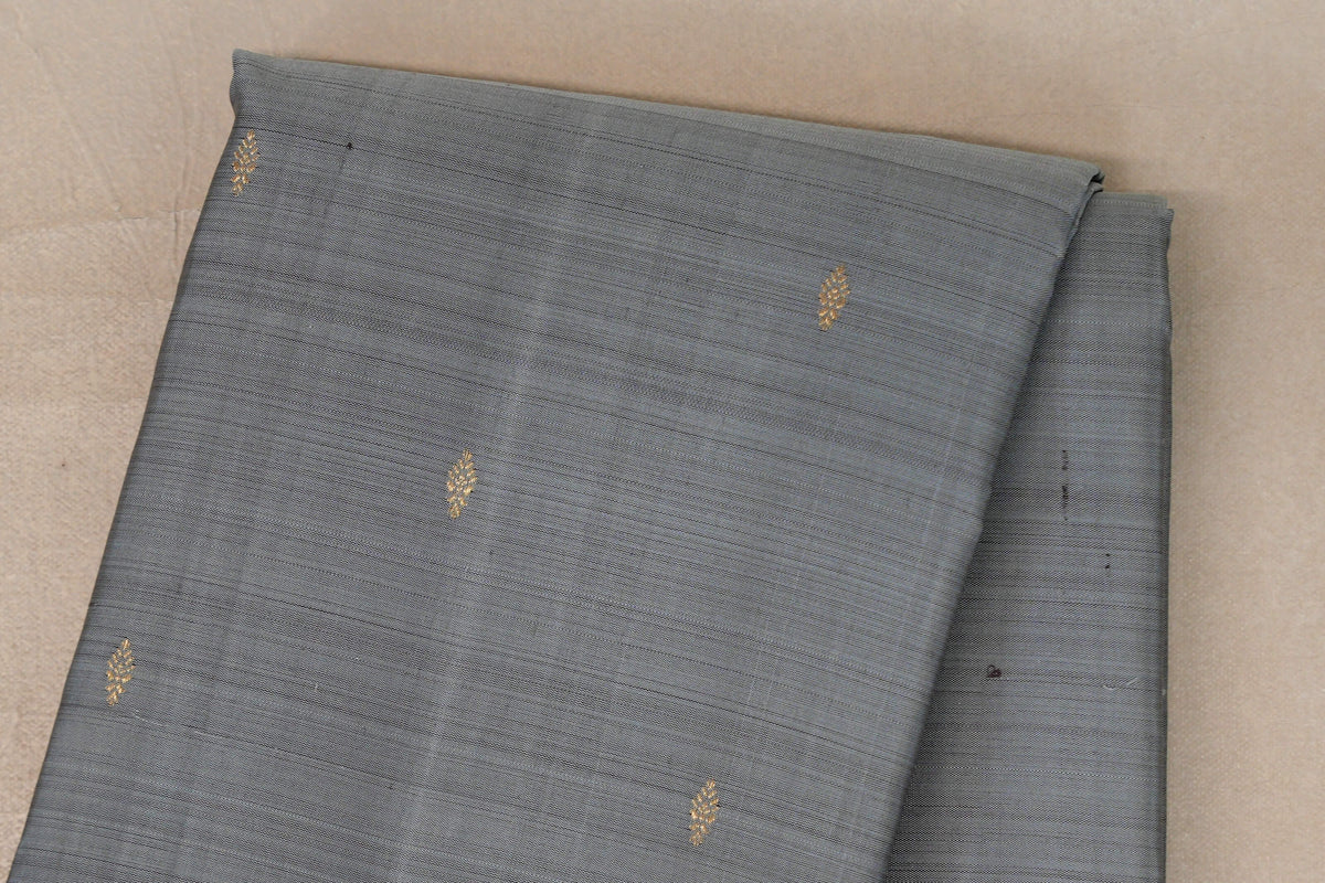 Silver Grey  Vintage Kanjivaram Silk Saree body zoom