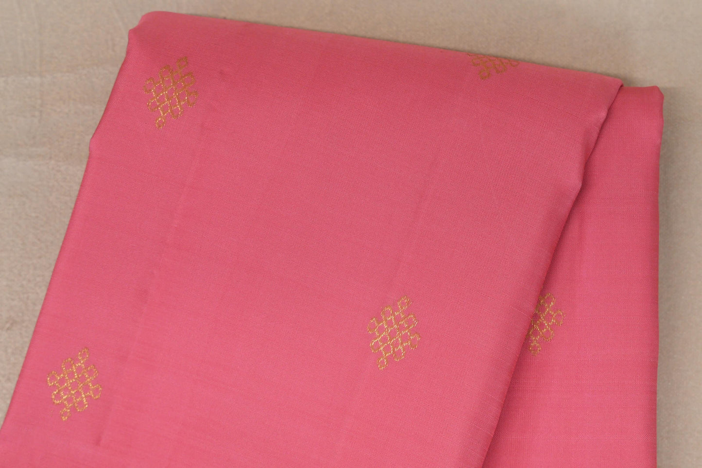 Rose Pink Vintage Kanjivaram Silk Saree body zoom