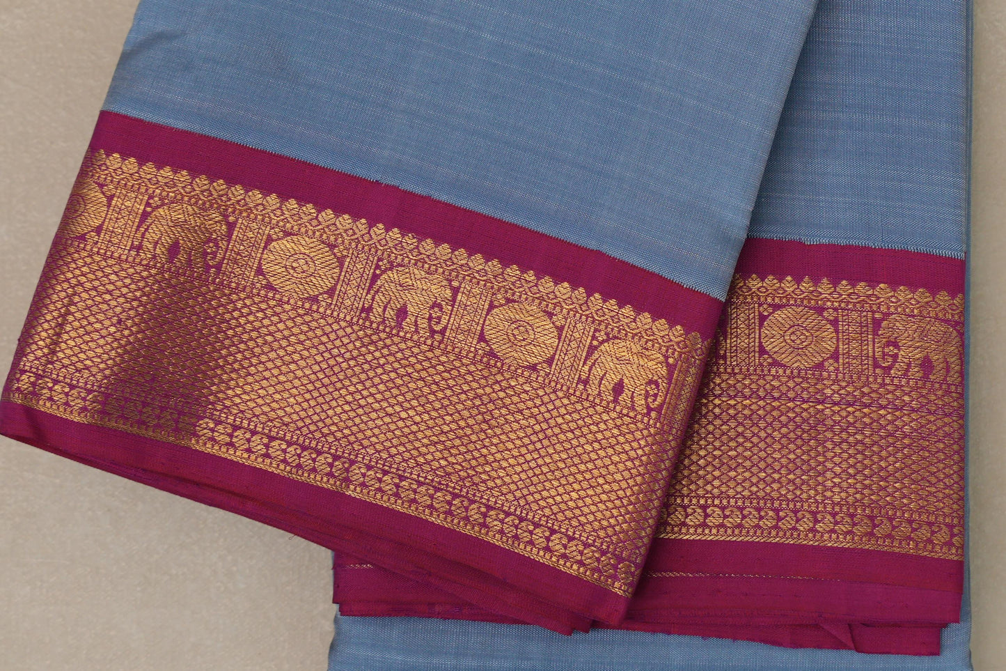 Grey with Reddish pink border Vintage Kanjivaram Silk Saree  border