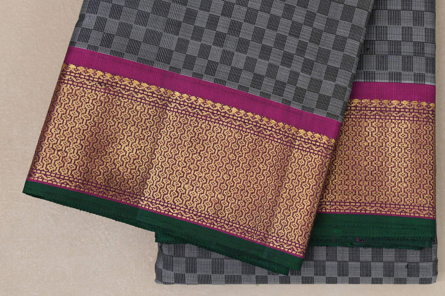 Grey with Magenta Borders Vintage Kanjivaram Silk Saree border zoom