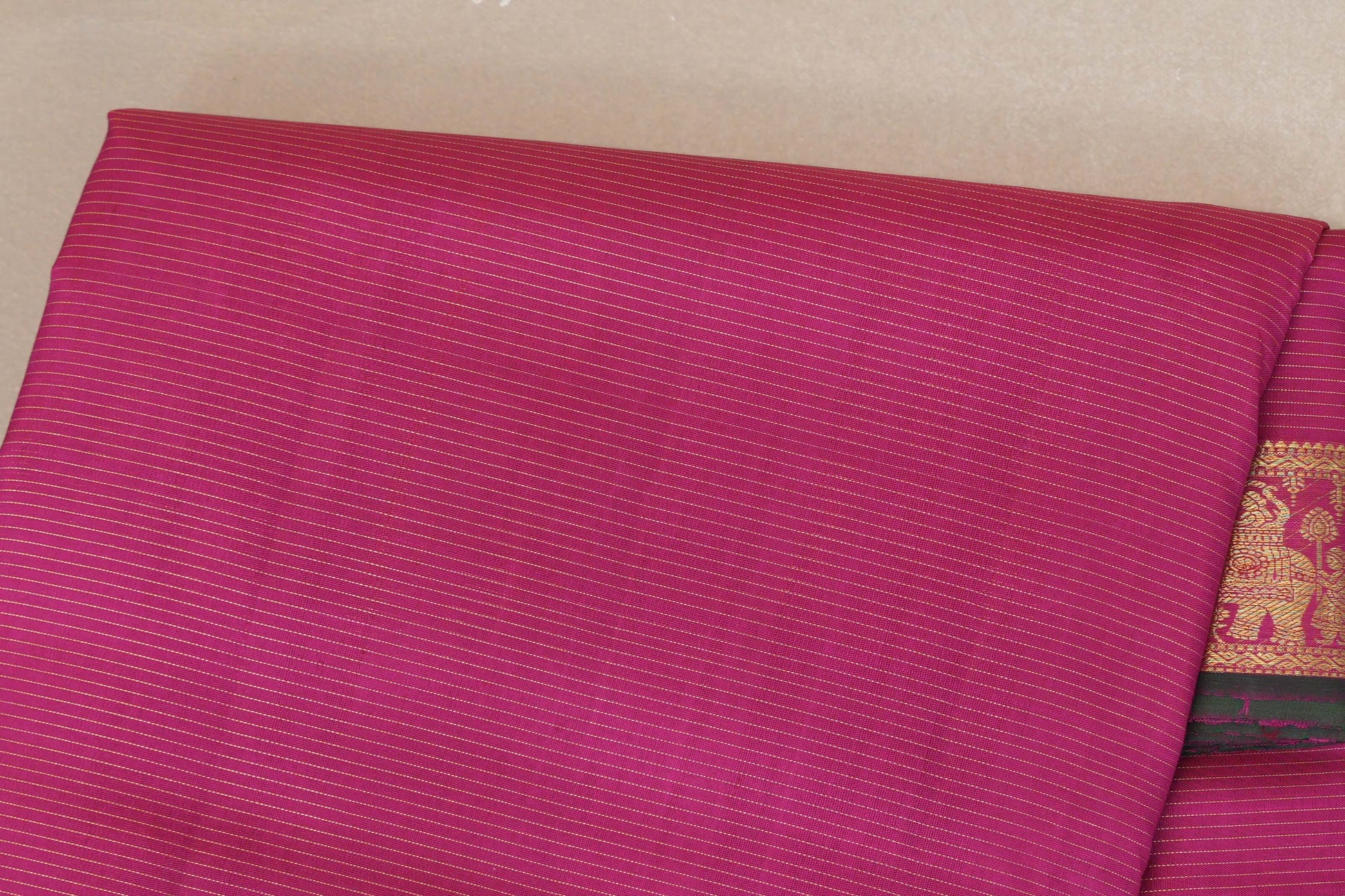Rani Pink Ten Yards Silk Saree body zoom