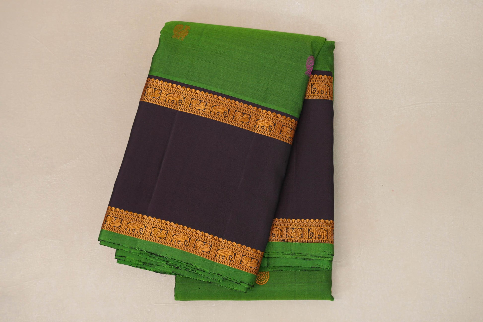 Bright Leaf Green  Vintage Thread Woven Kanjivaram Silk Saree