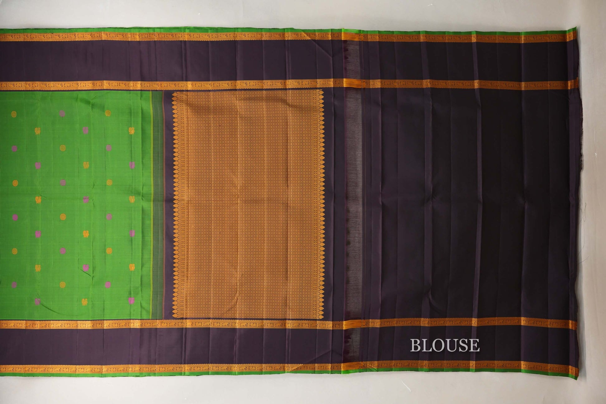 Bright Leaf Green  Vintage Thread Woven Kanjivaram Silk Saree blouse