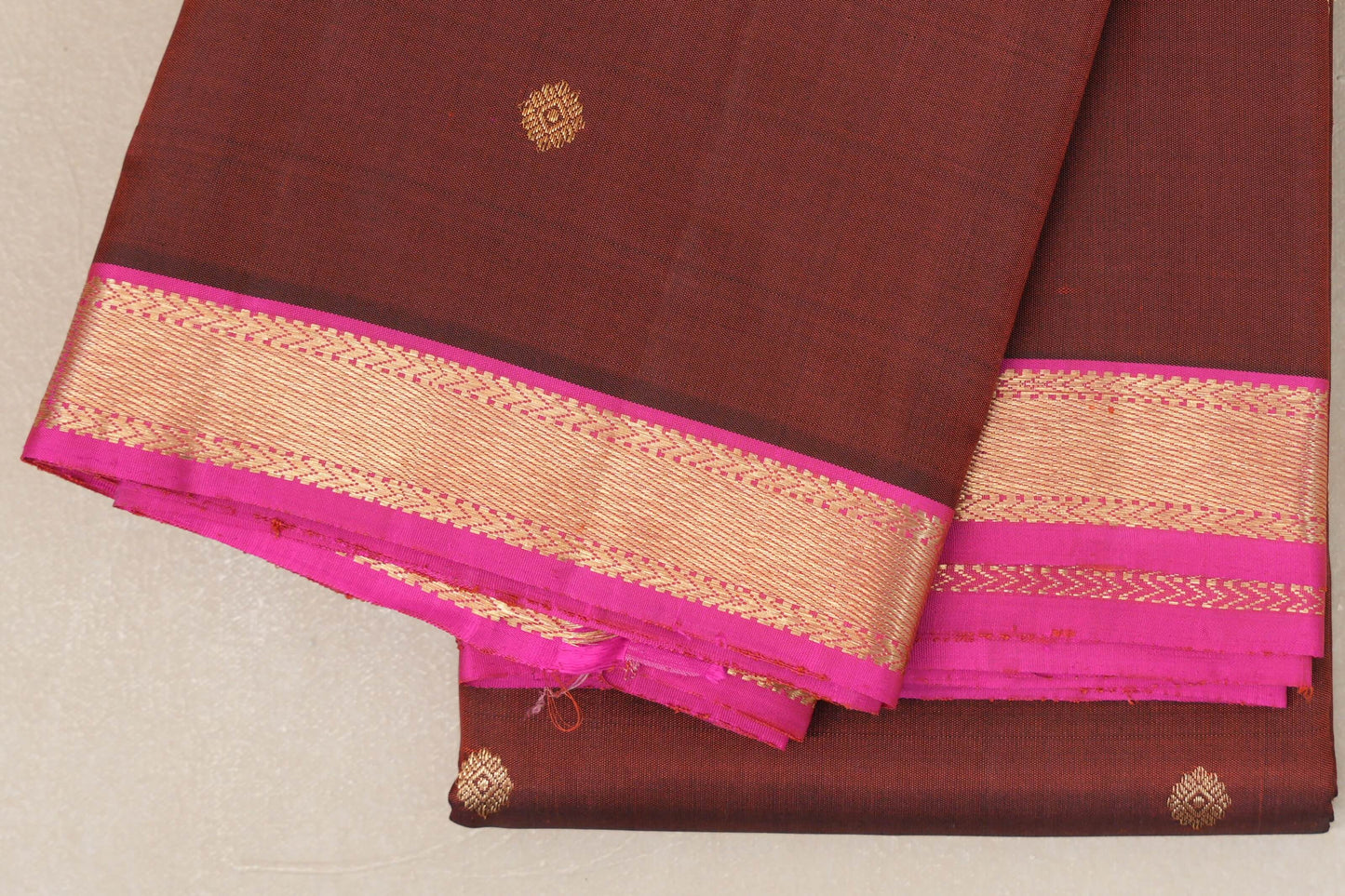 Reddish Brown Vintage Kanjivaram Silk Saree border zoom