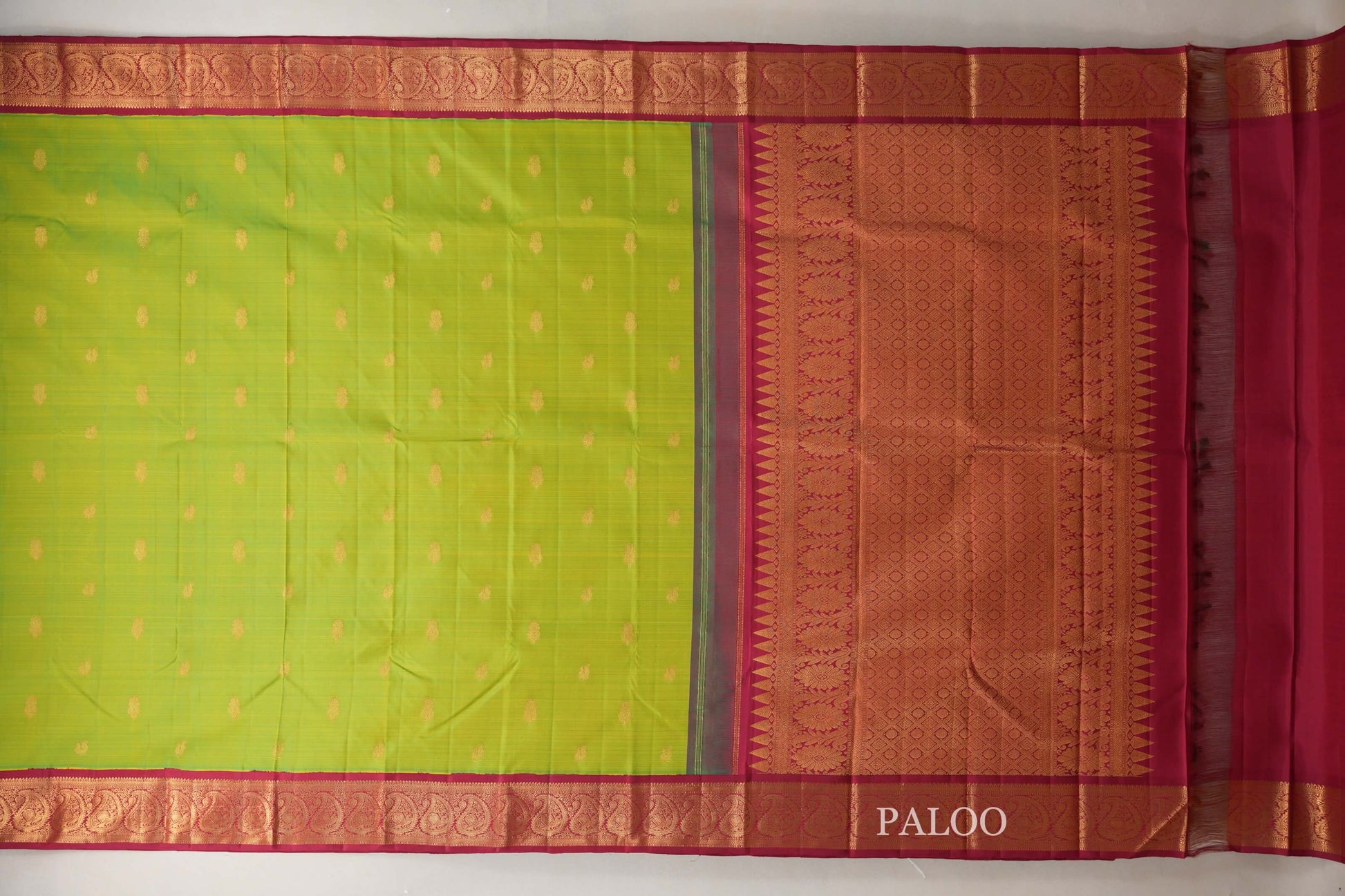 Dual Tone Green and Yellow with Deep Red Borders Vintage Kanjivaram Silk Saree paloo