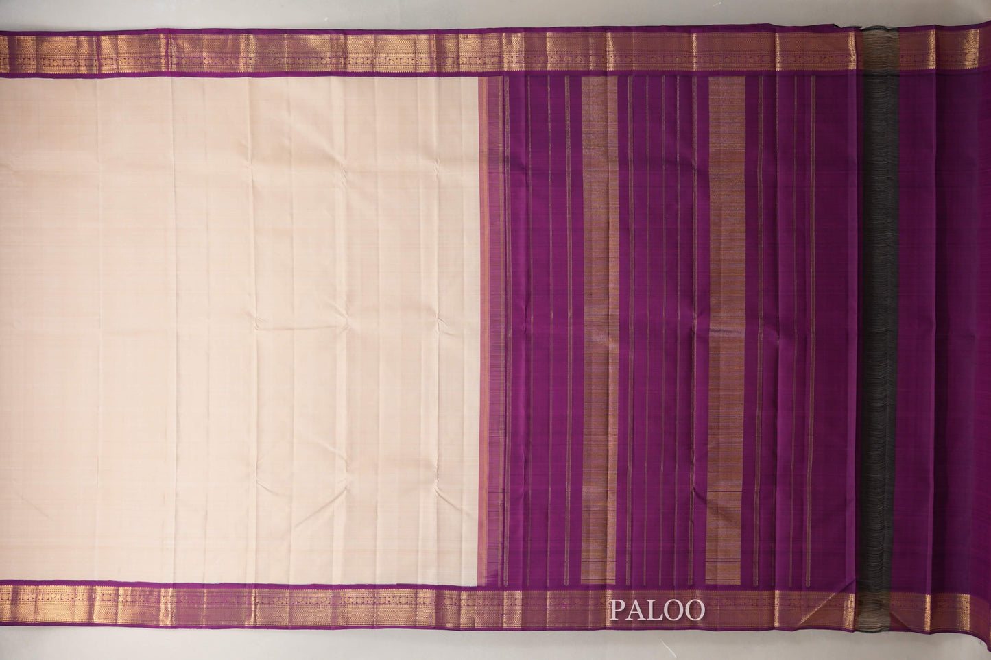 Cream Vintage Kanjivaram Silk Saree paloo