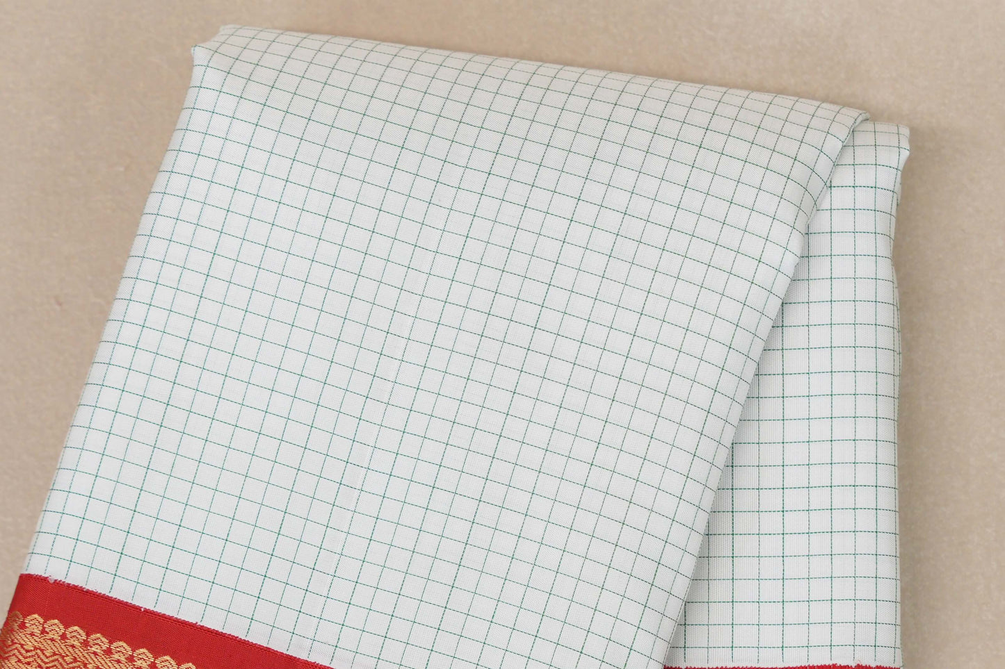 White with red Borders Vintage Kanjivaram Silk Saree by Shreenivas Silks PSSR018929 - Parisera