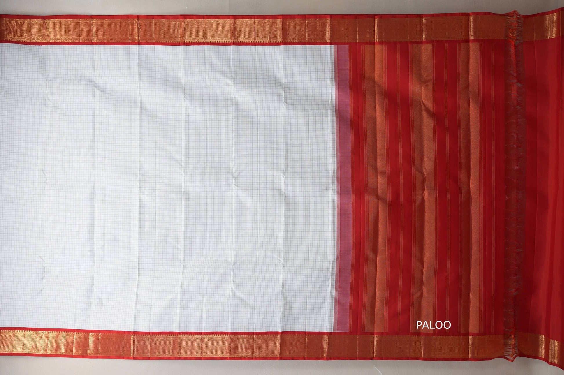 White with red Borders Vintage Kanjivaram Silk Saree by Shreenivas Silks PSSR018929 - Parisera