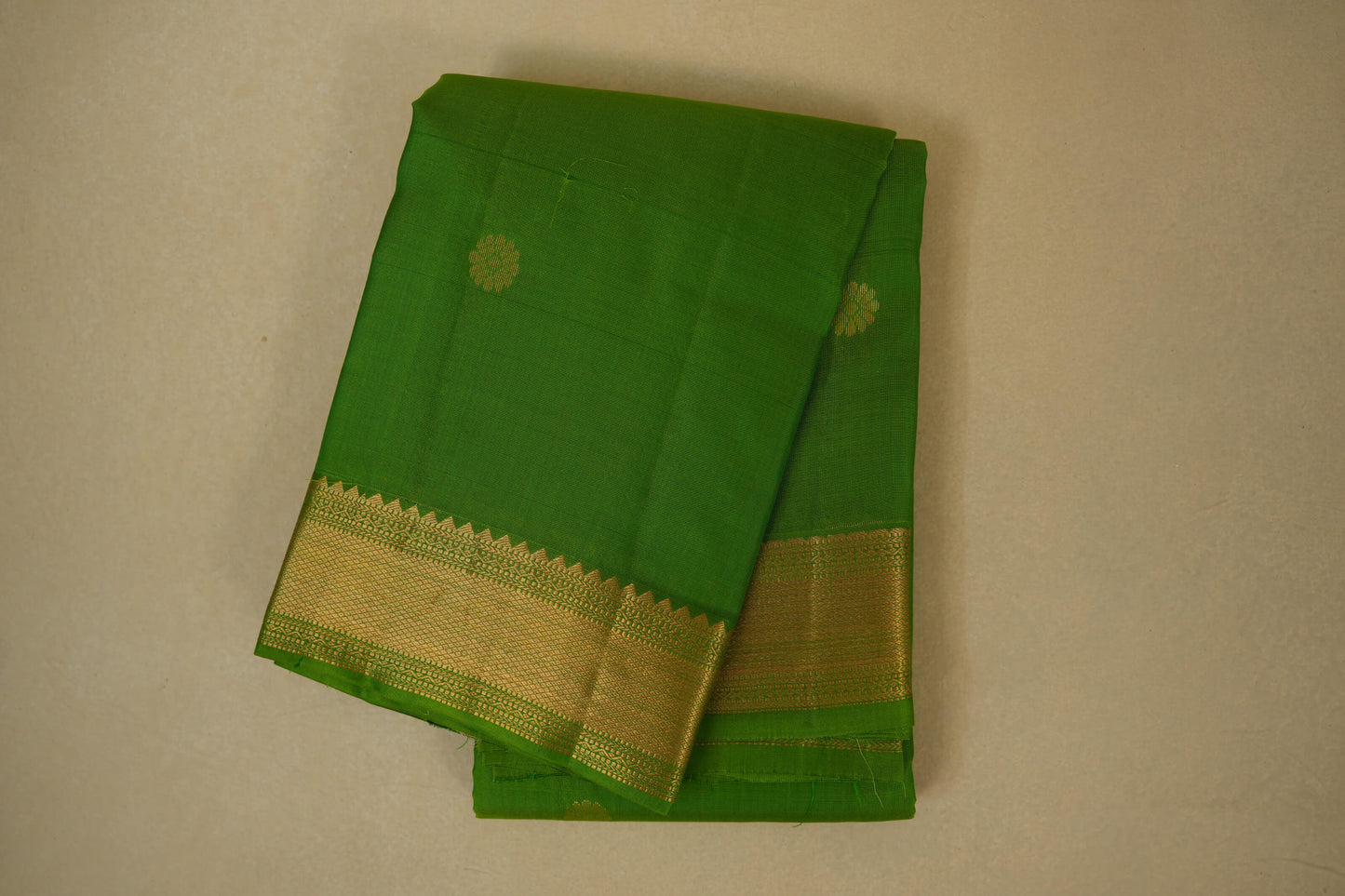 Leaf green light weight kanchipuram silk saree