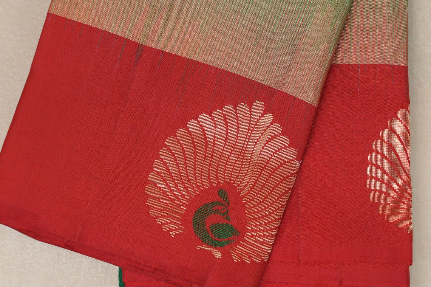 Emerald Green with red borders Light Weight Kanjivaram Silk Saree border