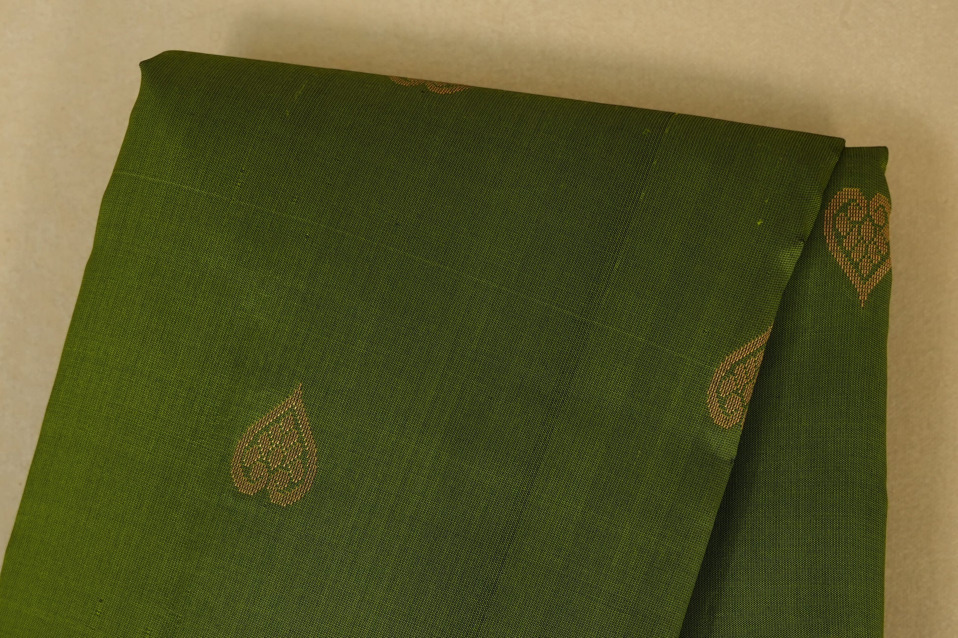 light weight kanchipuram silk saree body