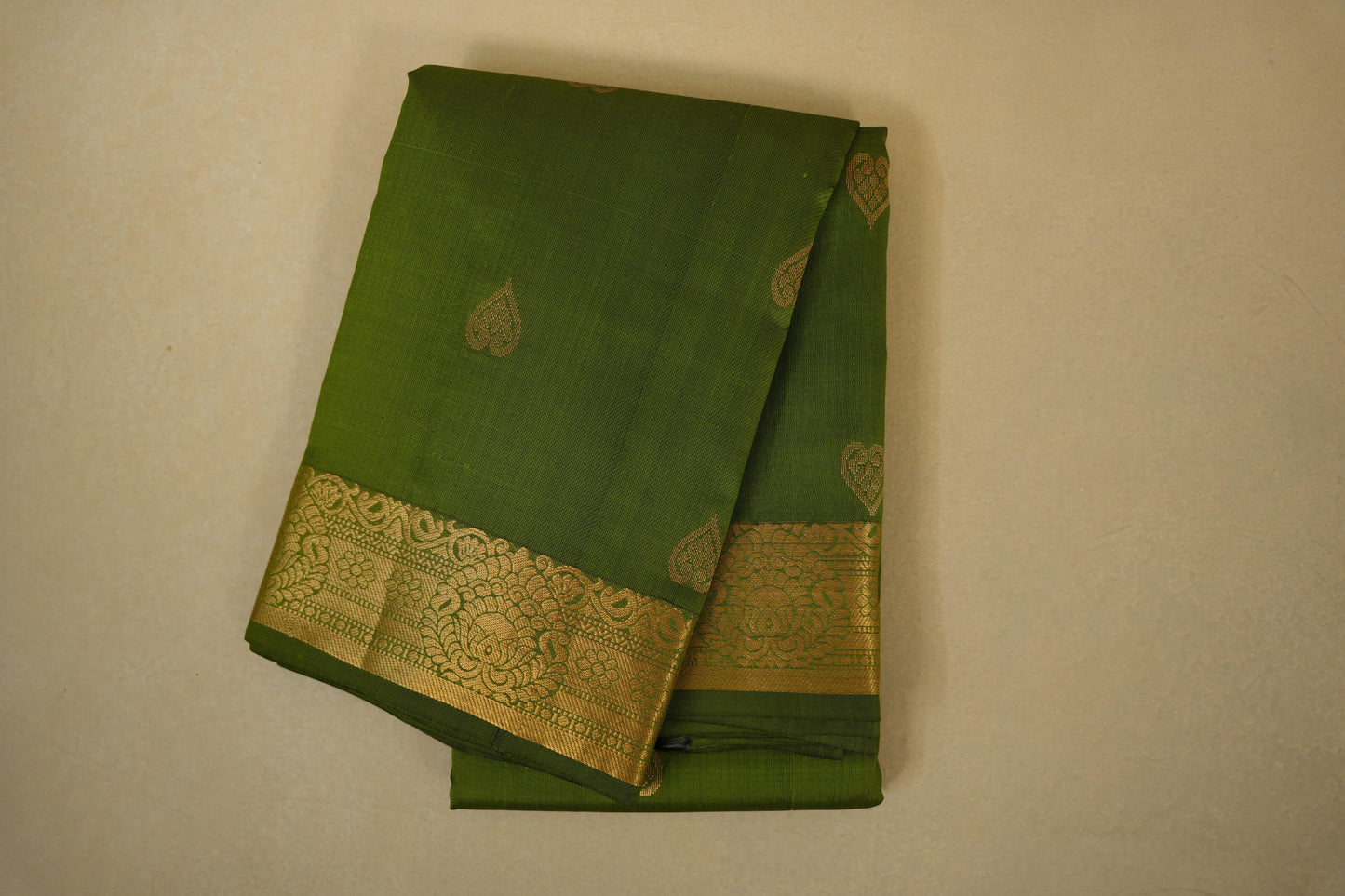 Mehendi green light weight kanchipuram silk saree