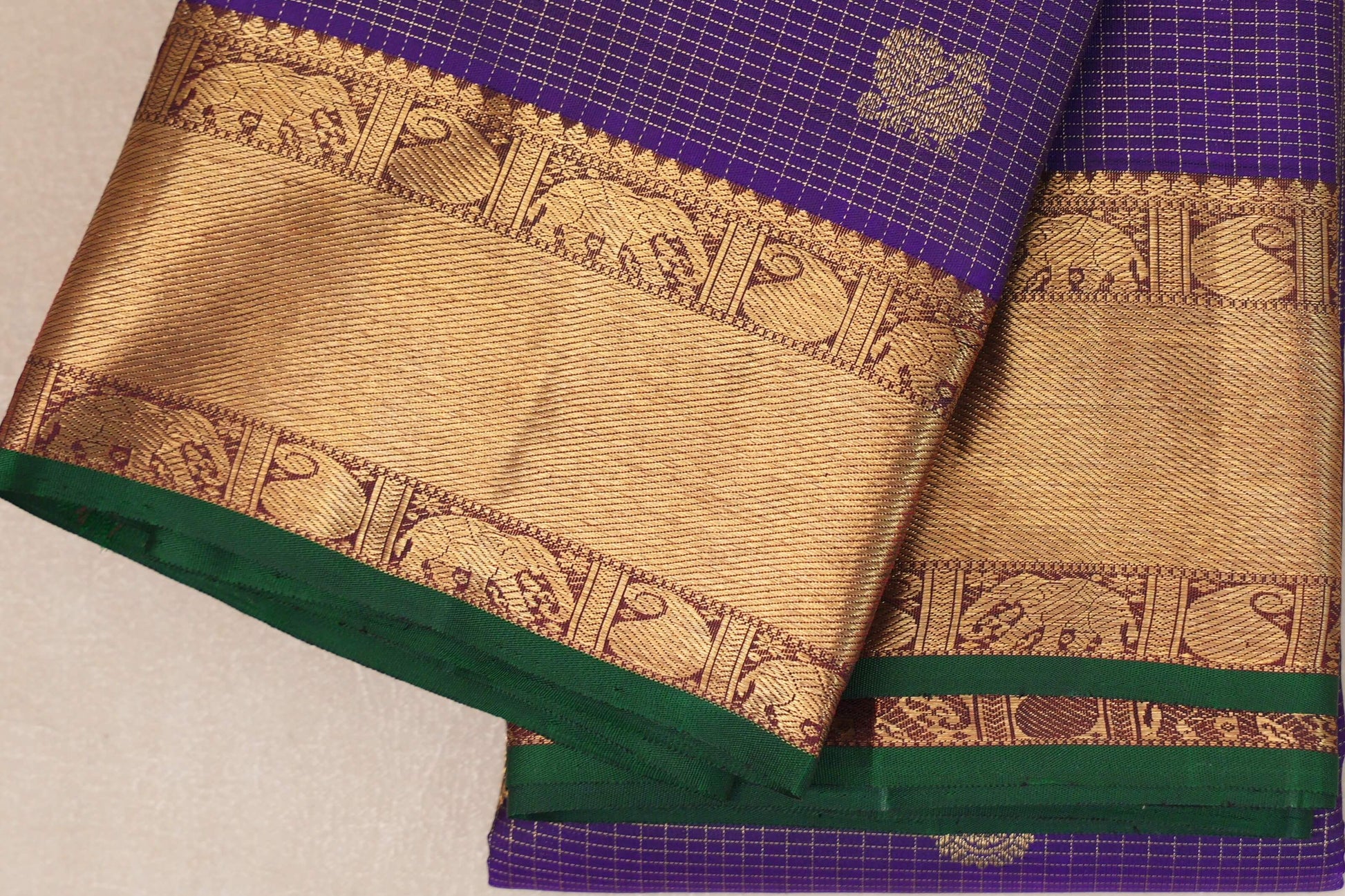 Deep Violet  Heirloom Kanjivaram Silk Saree  border zoom