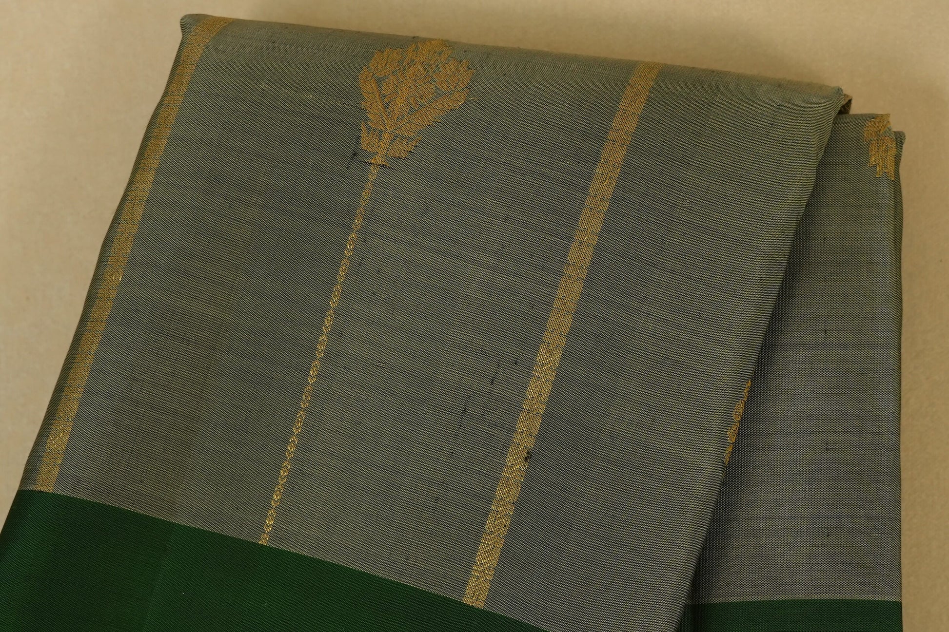Grey Kanjivaram Silk Saree body
