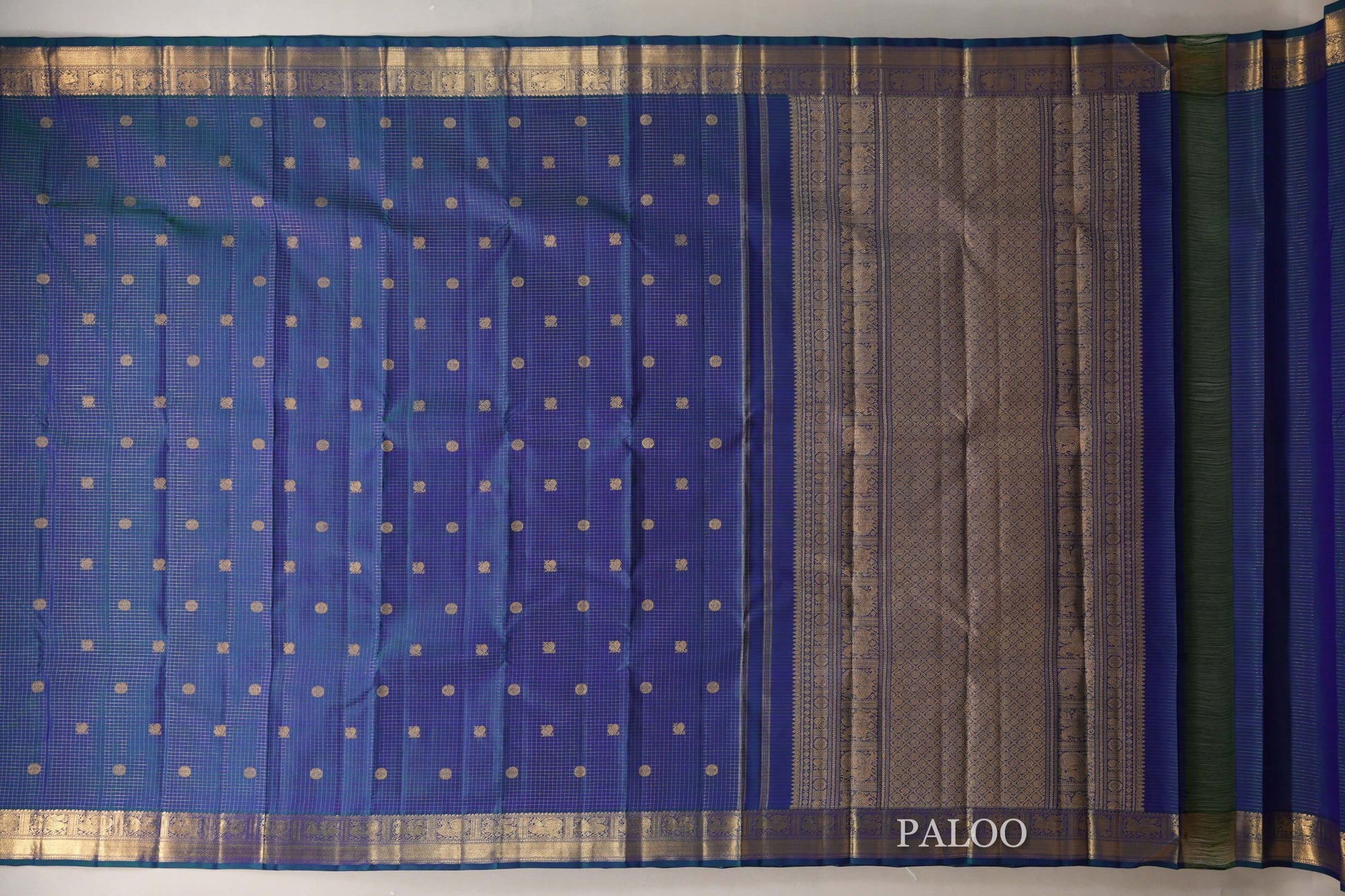 Peacock Blue Borders Heirloom Kanjivaram Silk Saree paloo