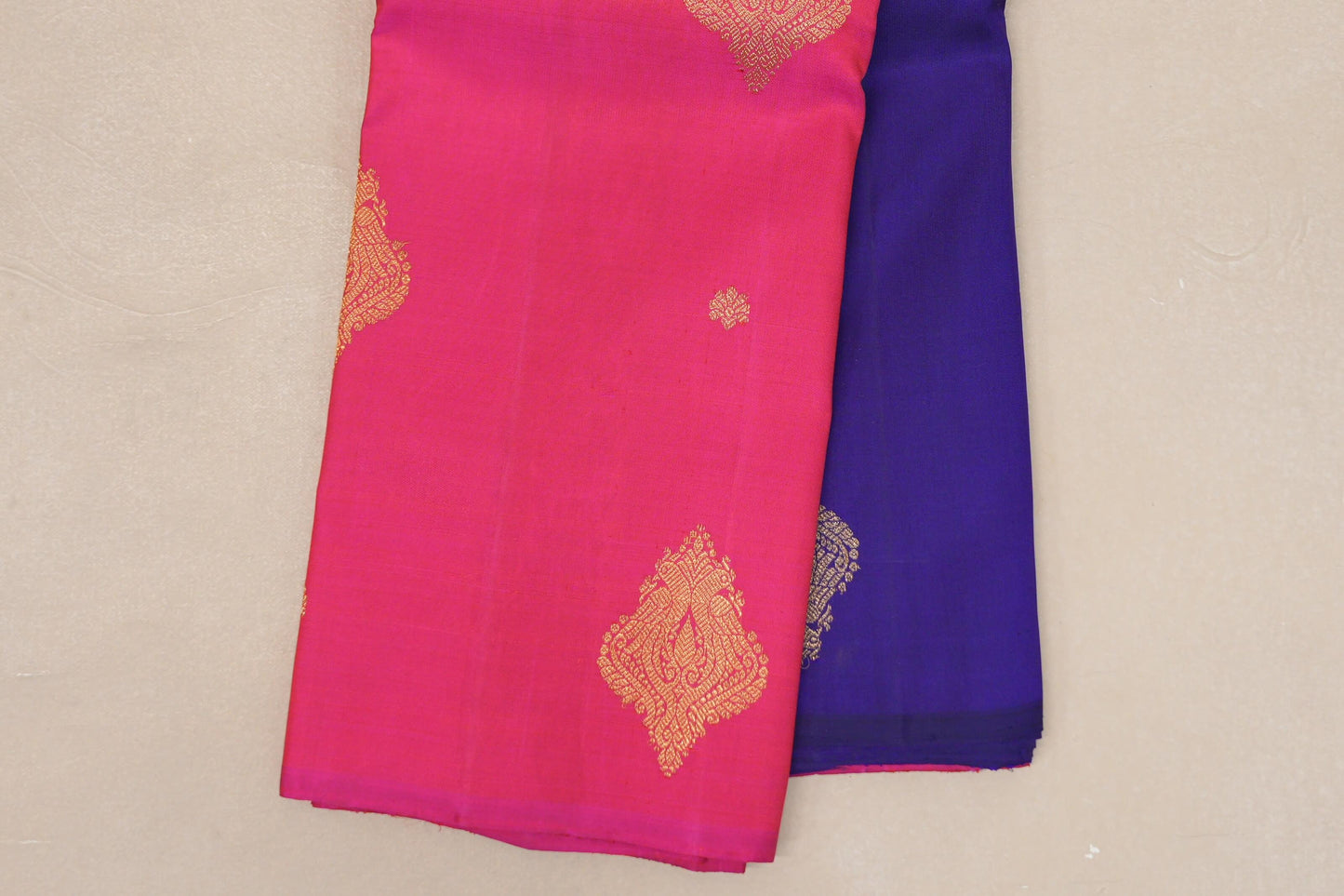 Deep Blue with Bright Pink Border Vintage Kanjivaram Silk Saree border zoom