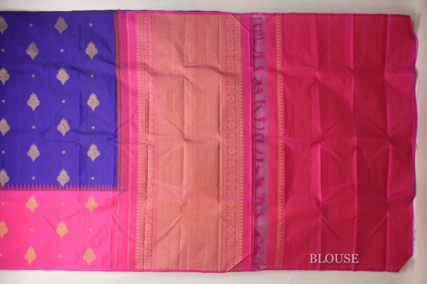 Deep Blue with Bright Pink Border Vintage Kanjivaram Silk Saree blouse