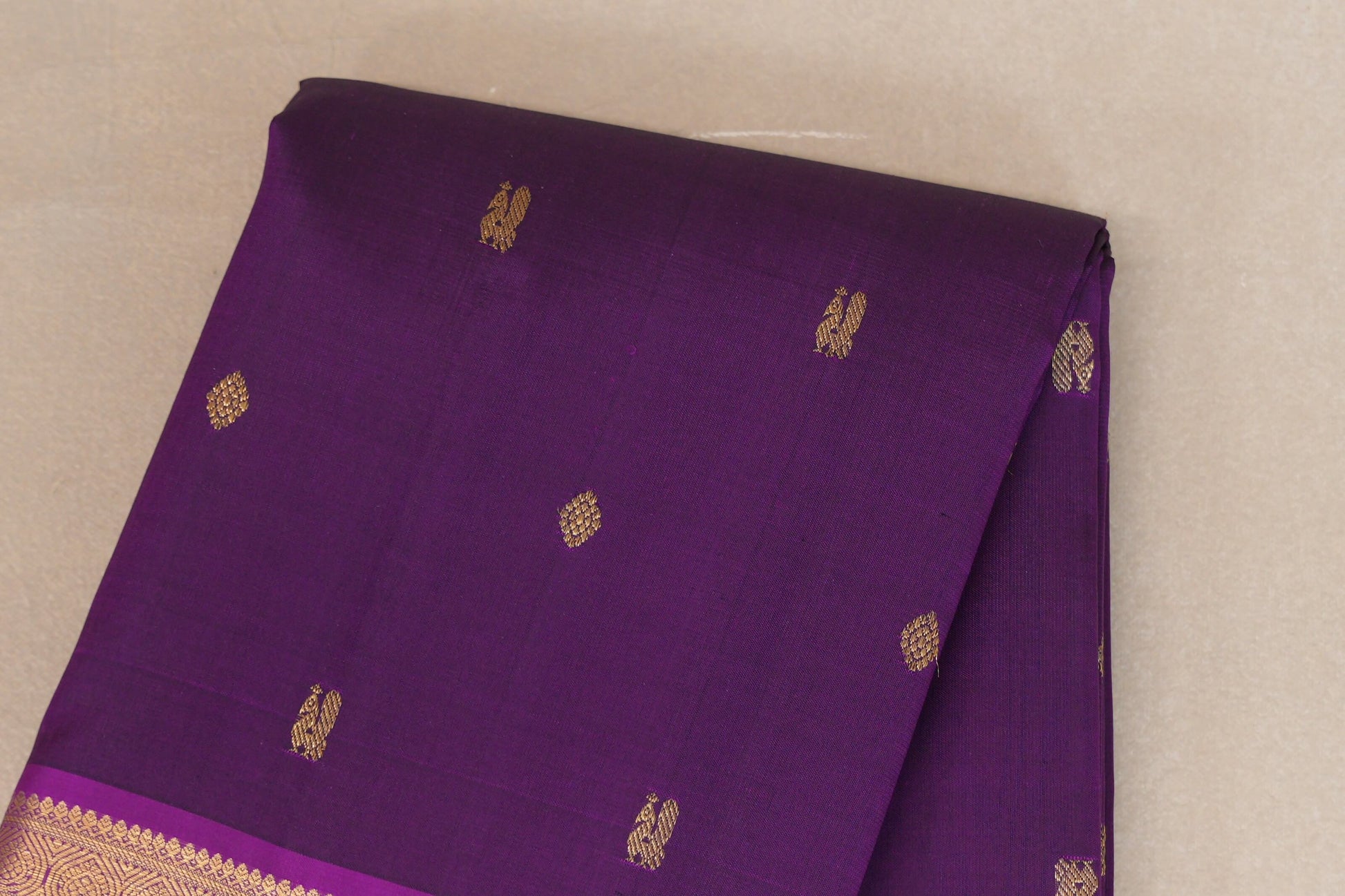 Deep Violet Purple Vintage Kanjivaram Silk Sareebody zoom
