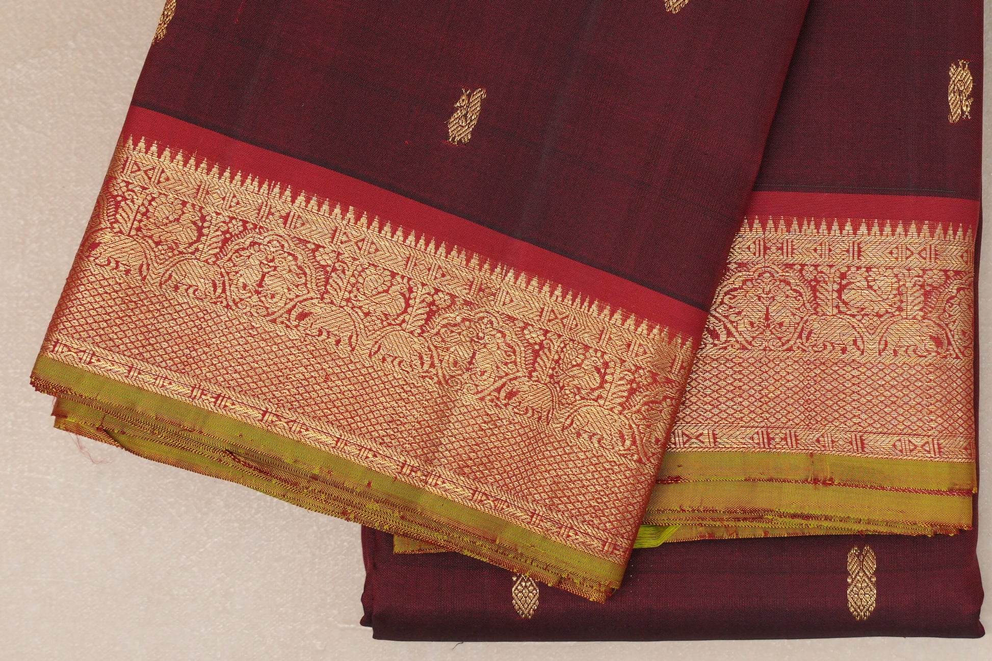 Reddish Maroon Vintage Kanjivaram Silk Saree border zoom