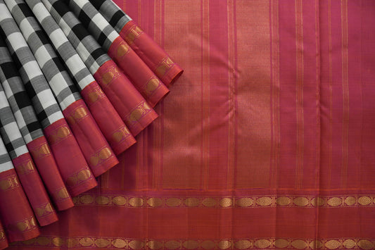 Black/white kanchipuram silk saree