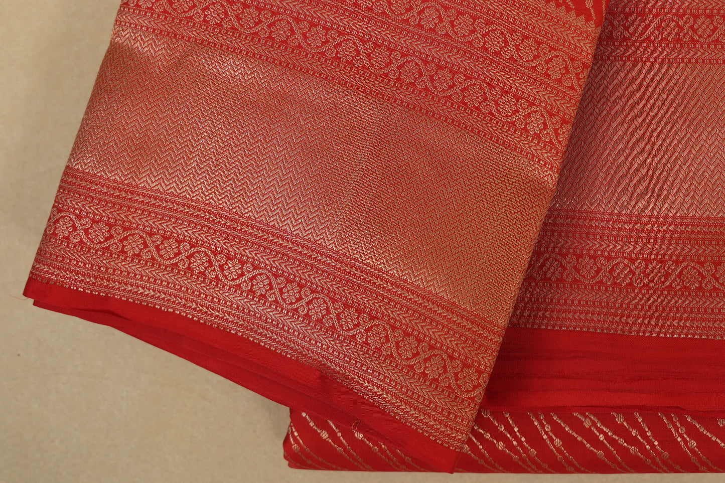 Red Vintage Kanjivaram Silk Saree by Shreenivas Silks PSSR017945