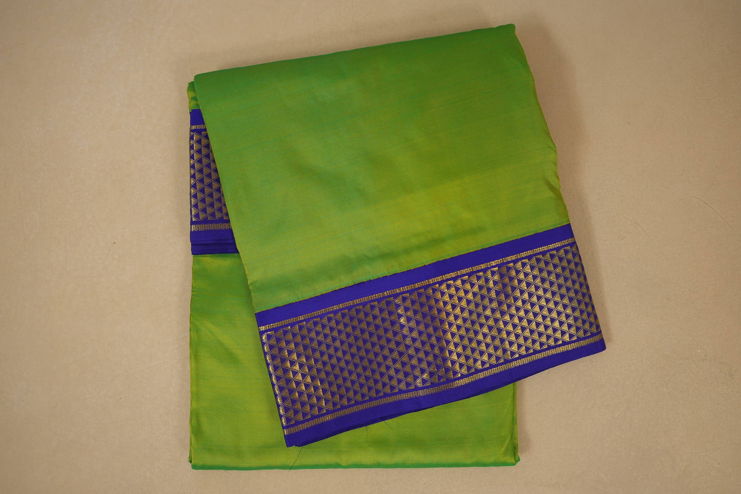 Fluorescent Green with violet borders Ten yards silk saree by Shreenivas silks PSSR017961