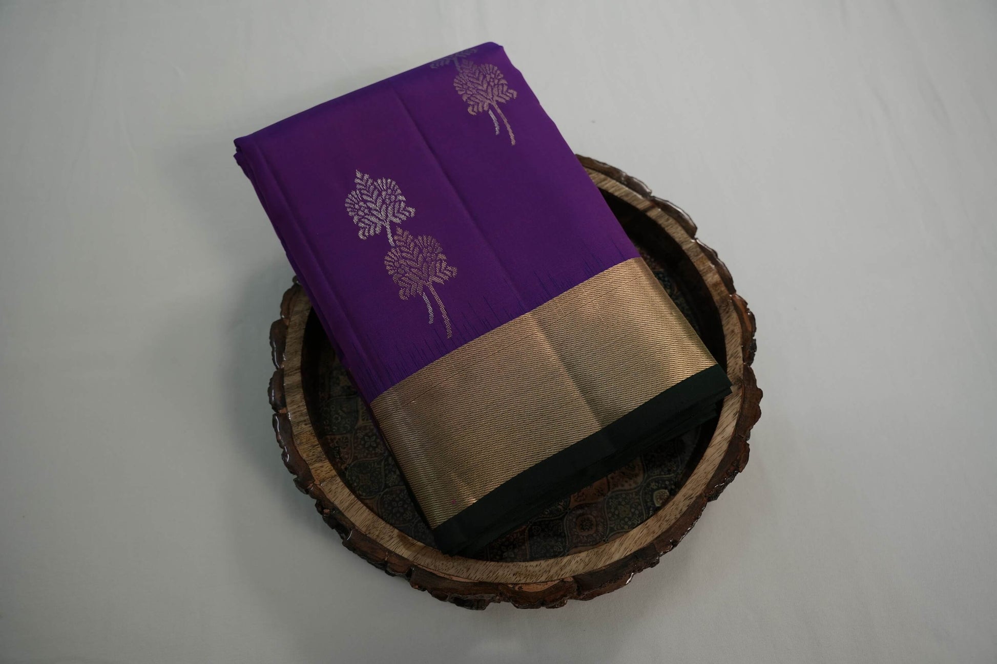 Light weight kanchipuram silk saree